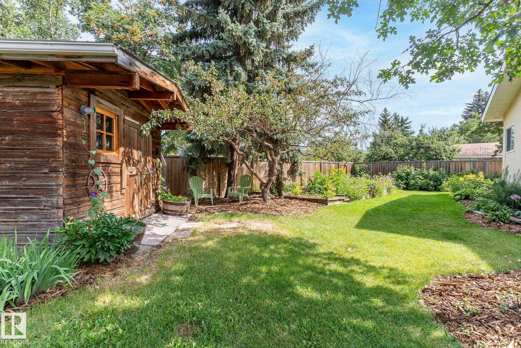 Photo 62 at 11524 152b Avenue NW, Caernarvon, Edmonton