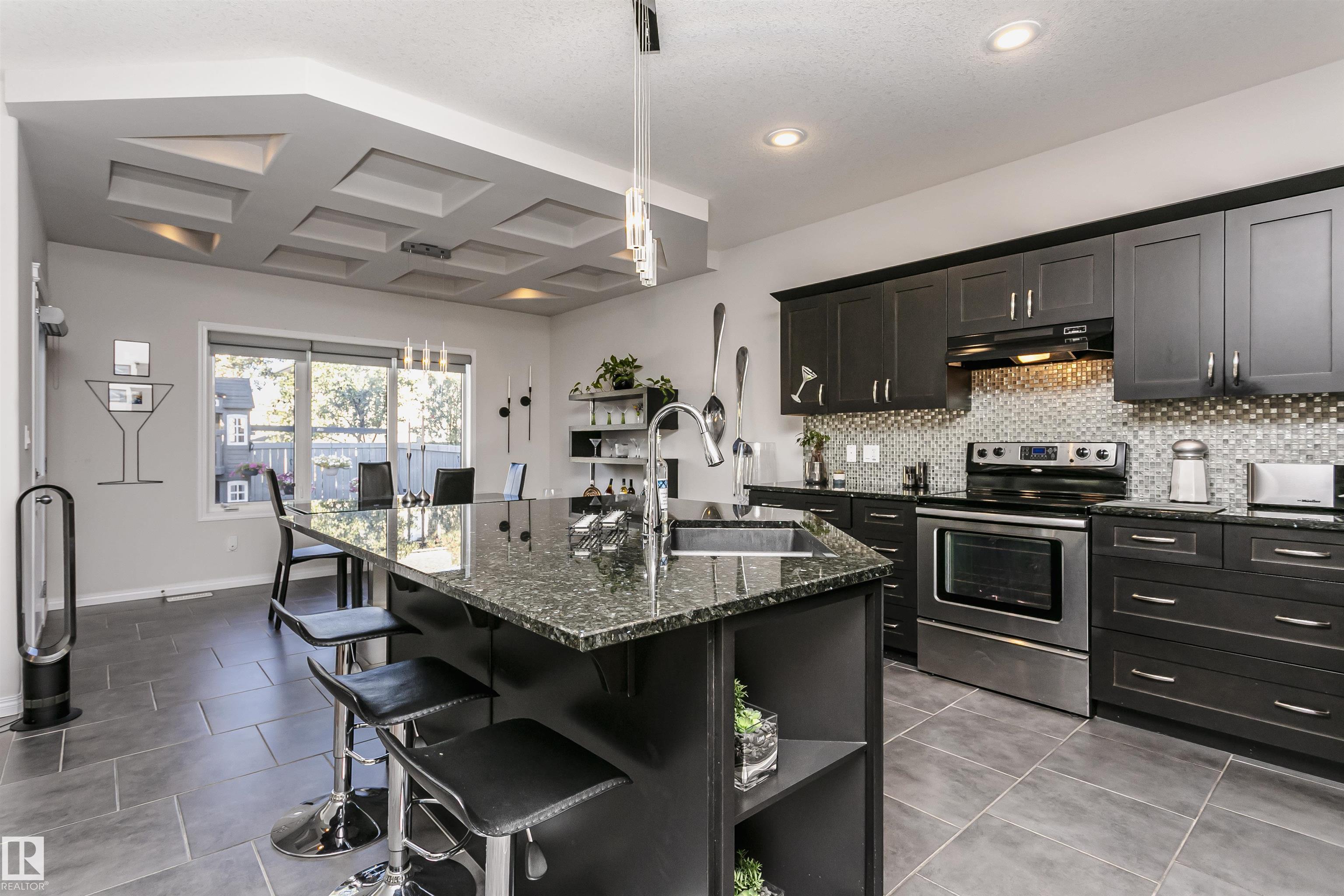 Photo 12 at 12936 201 Street NW, Trumpeter Area, Edmonton