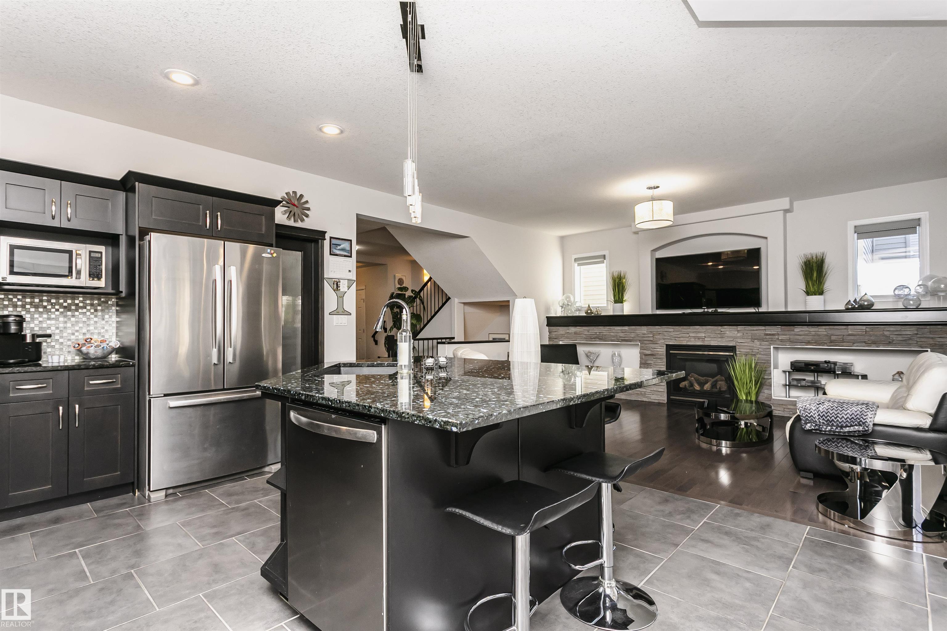 Photo 14 at 12936 201 Street NW, Trumpeter Area, Edmonton