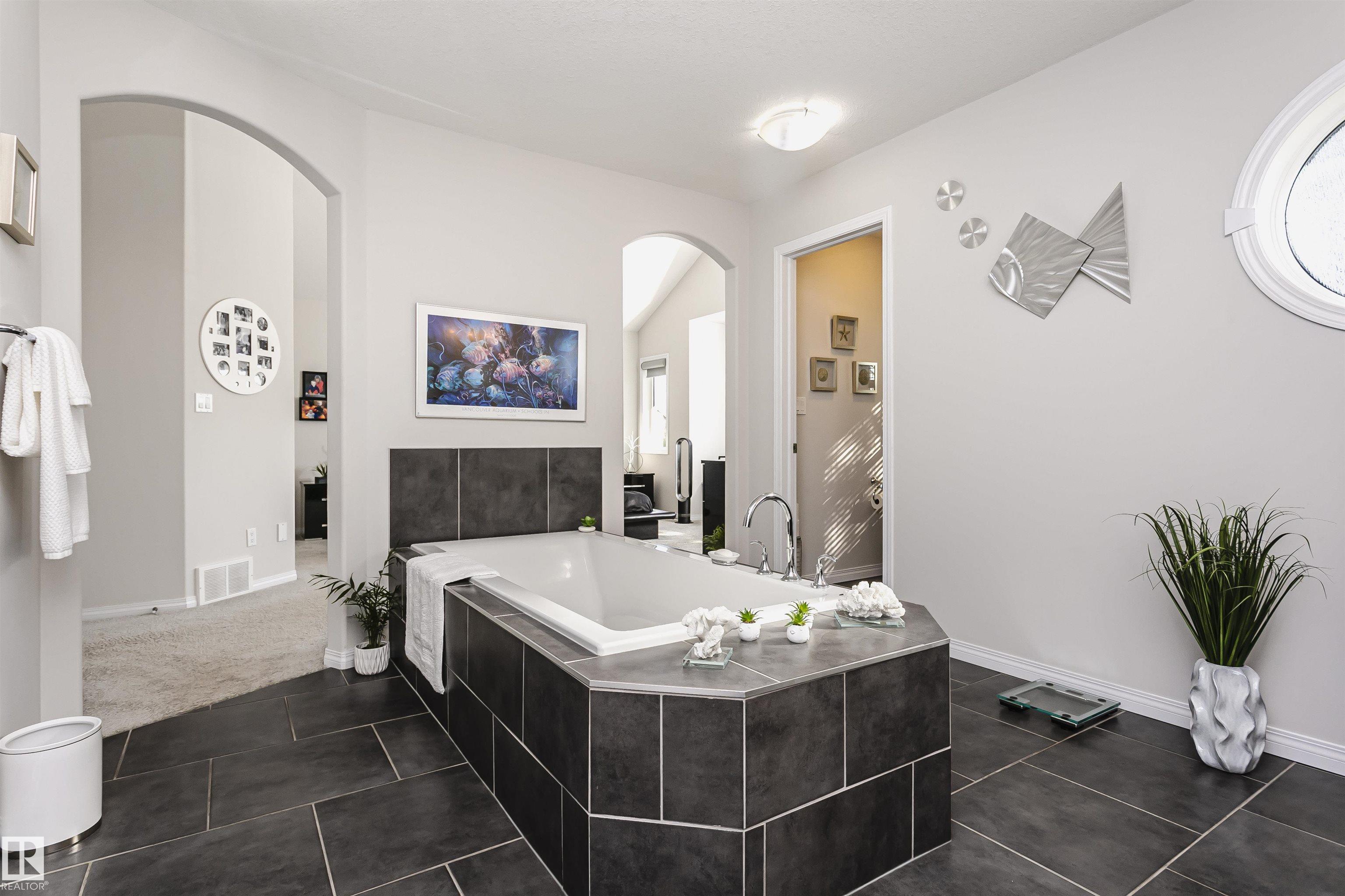 Photo 38 at 12936 201 Street NW, Trumpeter Area, Edmonton