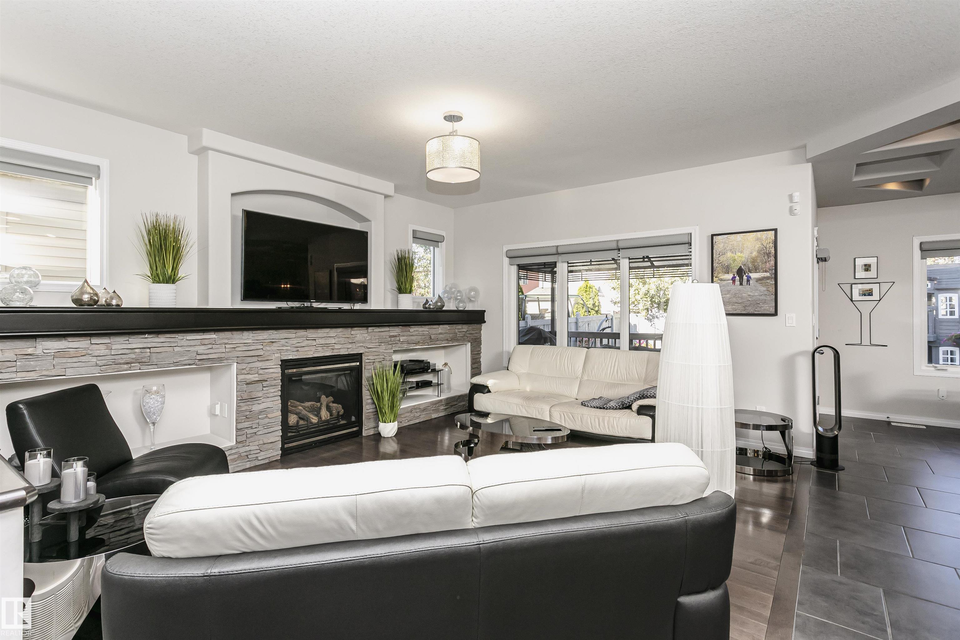 Photo 9 at 12936 201 Street NW, Trumpeter Area, Edmonton