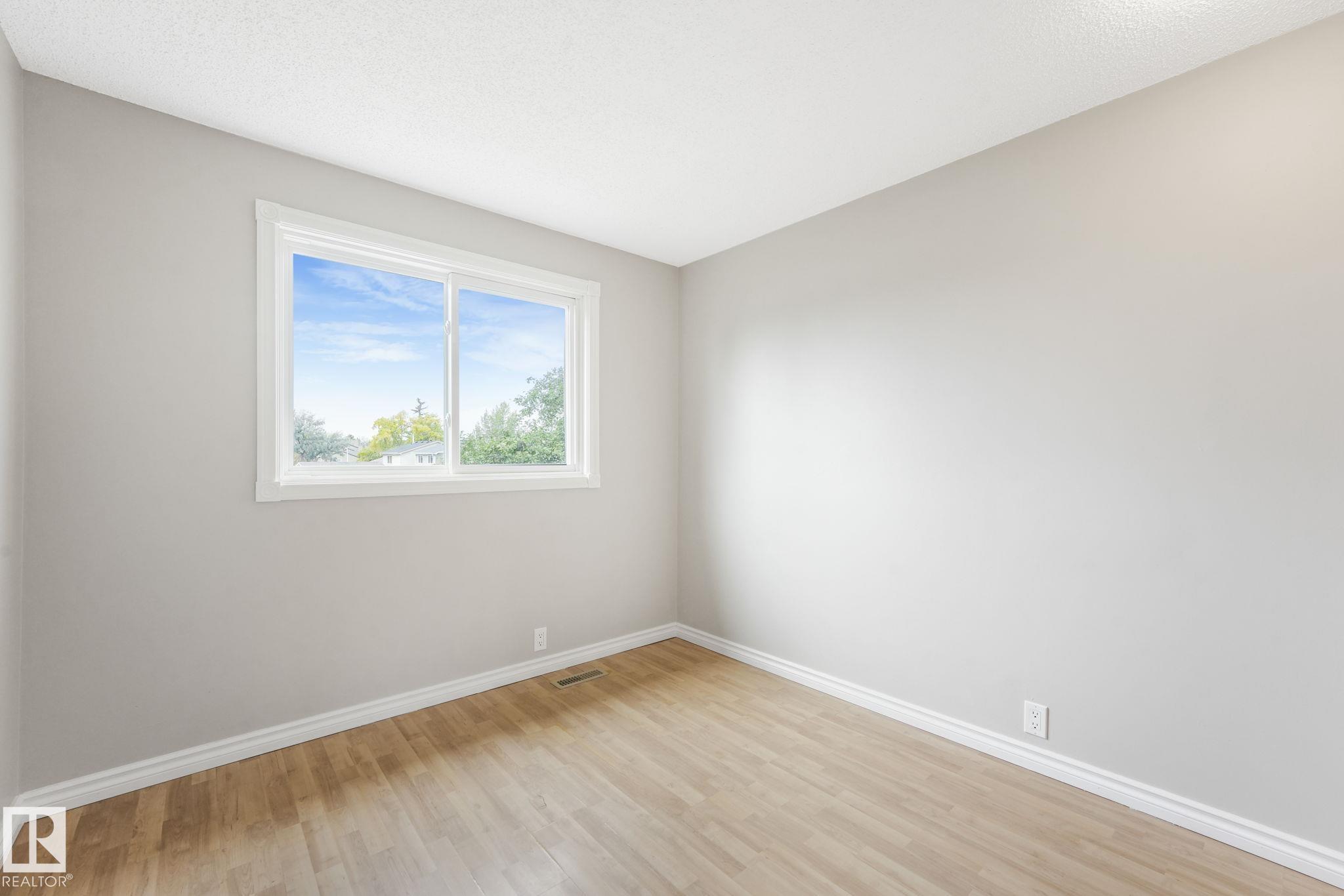 Photo 19 at 2110 54 Street NW, Meyokumin, Edmonton