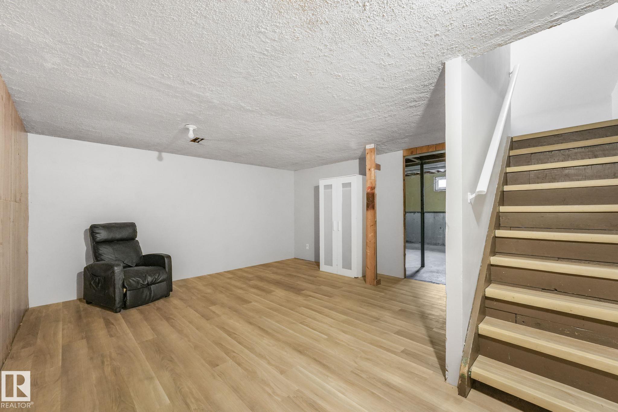 Photo 27 at 2110 54 Street NW, Meyokumin, Edmonton