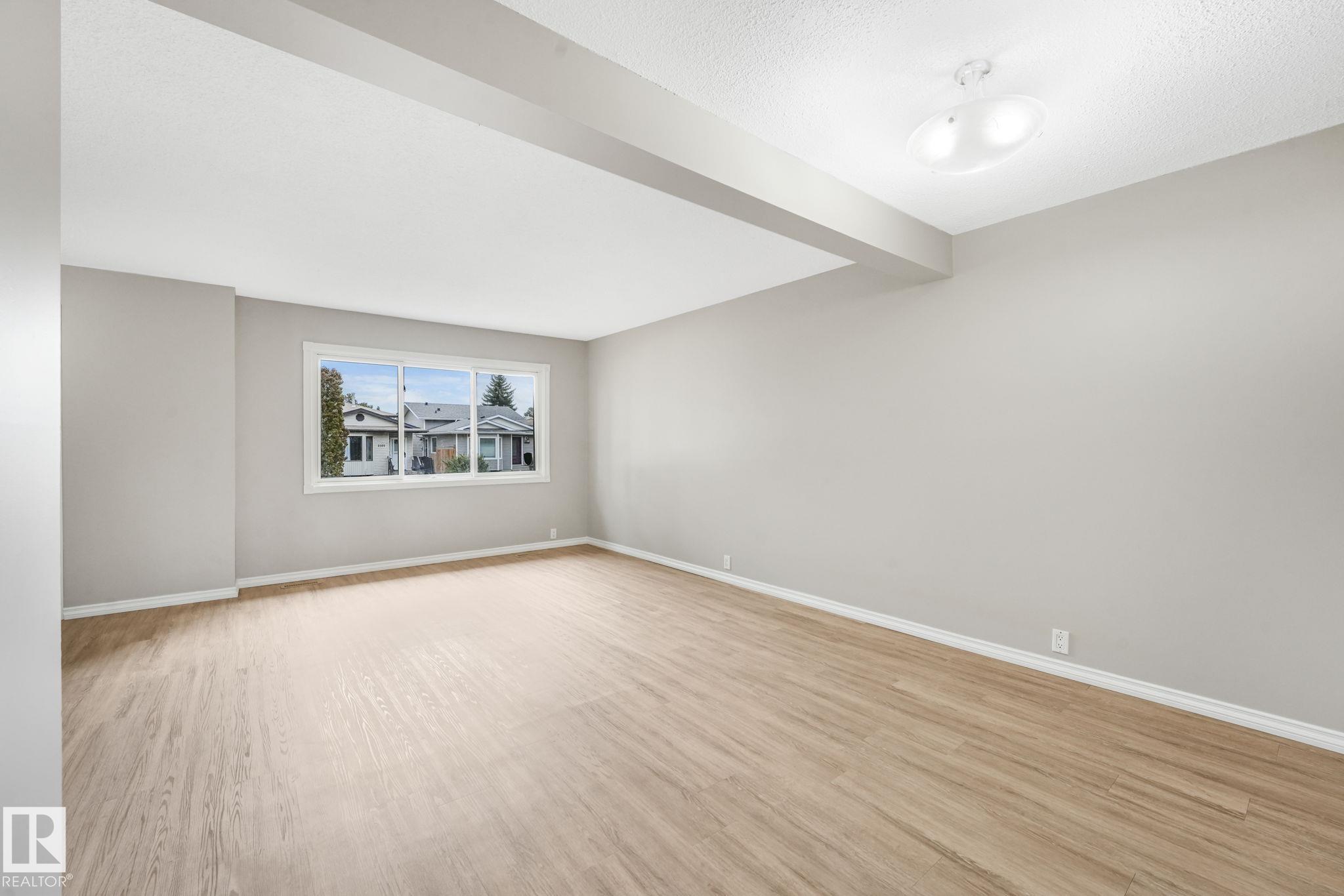 Photo 5 at 2110 54 Street NW, Meyokumin, Edmonton