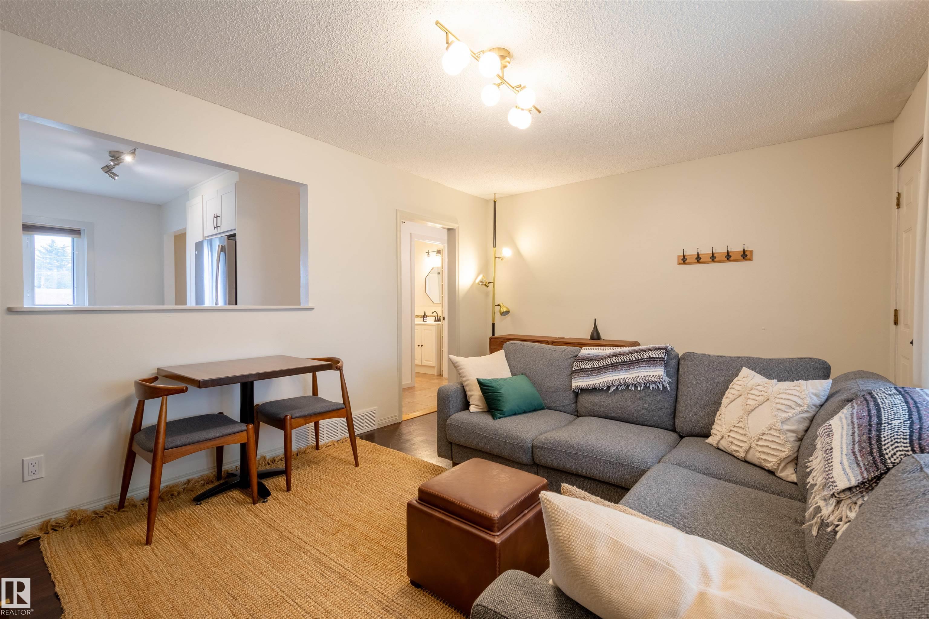 Photo 11 at 10455 163 Street NW, Britannia Youngstown, Edmonton
