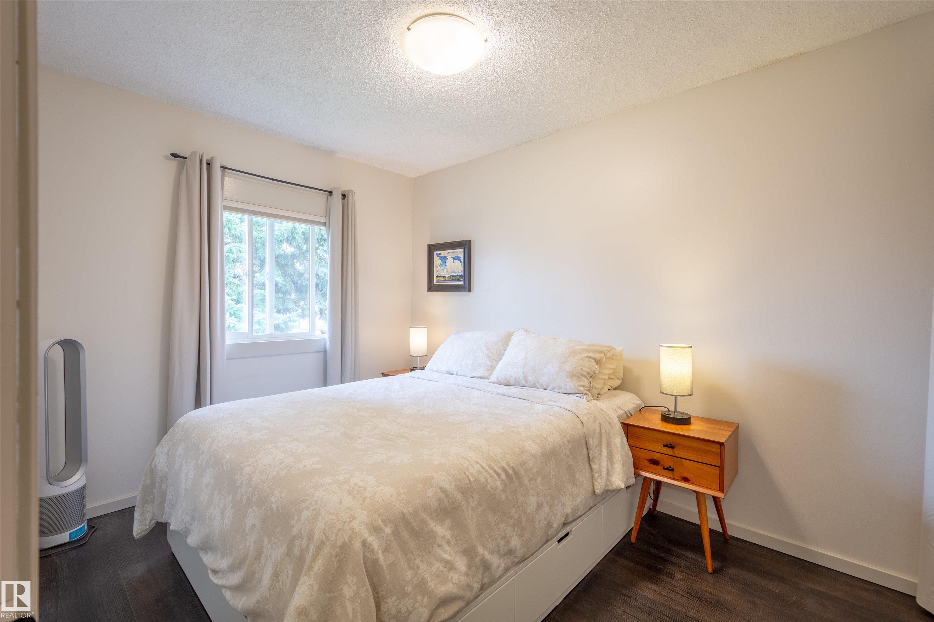 Photo 16 at 10455 163 Street NW, Britannia Youngstown, Edmonton