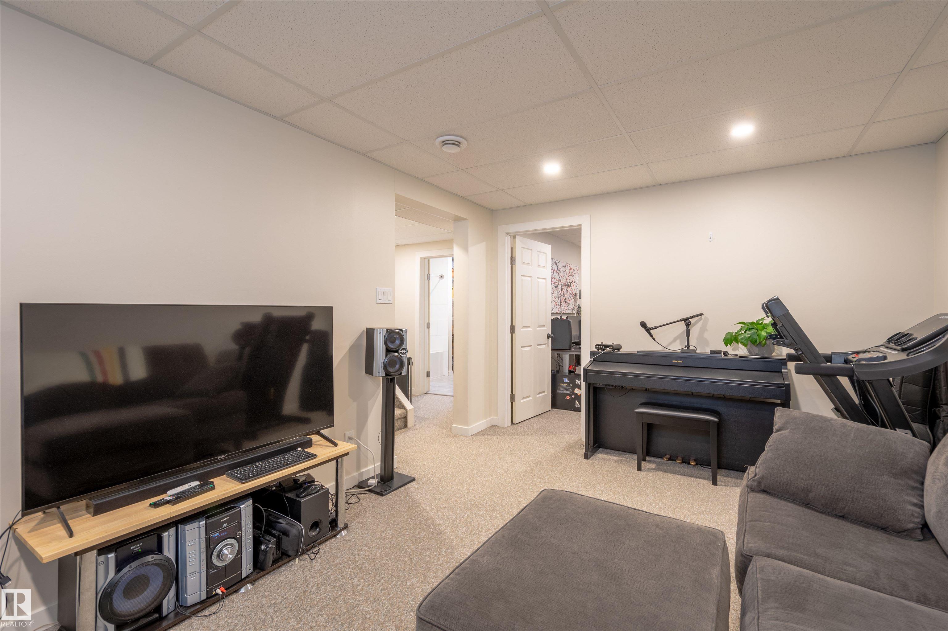 Photo 24 at 10455 163 Street NW, Britannia Youngstown, Edmonton