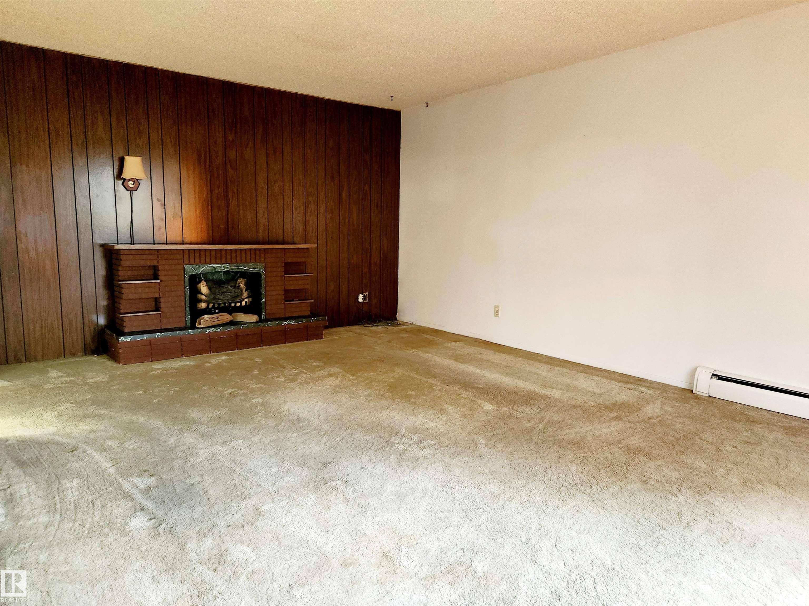 Photo 3 at 305 - 11907 81 Street NW, Eastwood, Edmonton