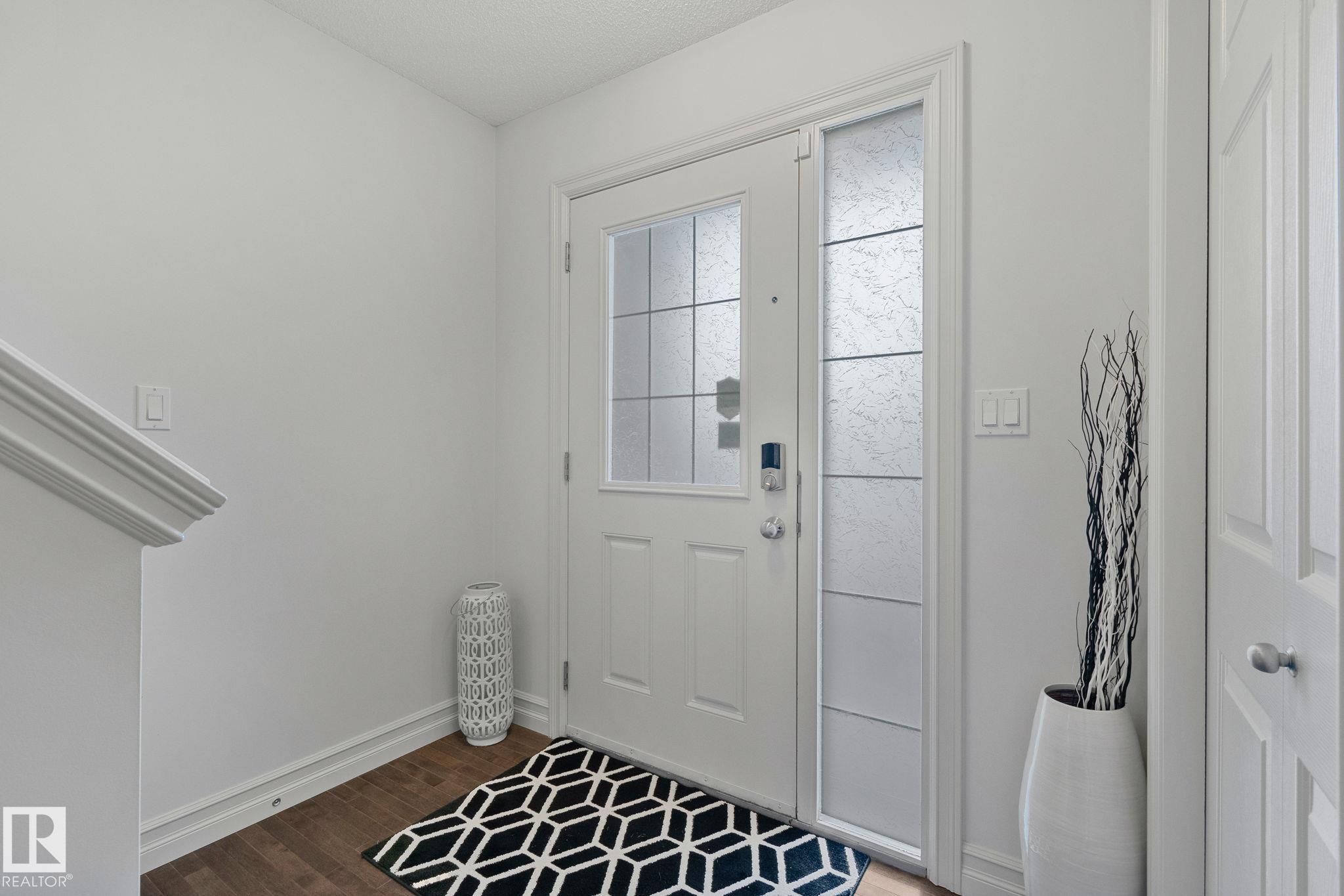 Photo 13 at 13410 166 Avenue NW, Carlton, Edmonton