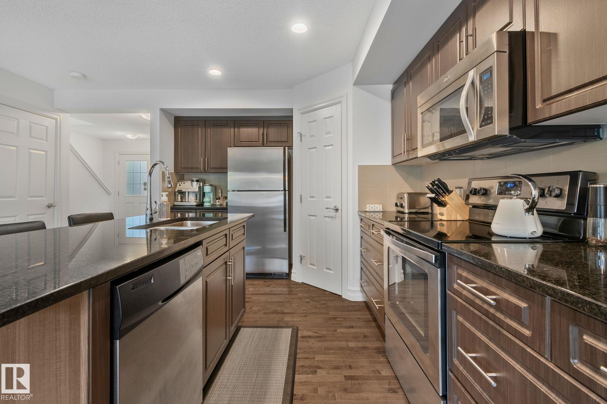 Photo 4 at 13410 166 Avenue NW, Carlton, Edmonton