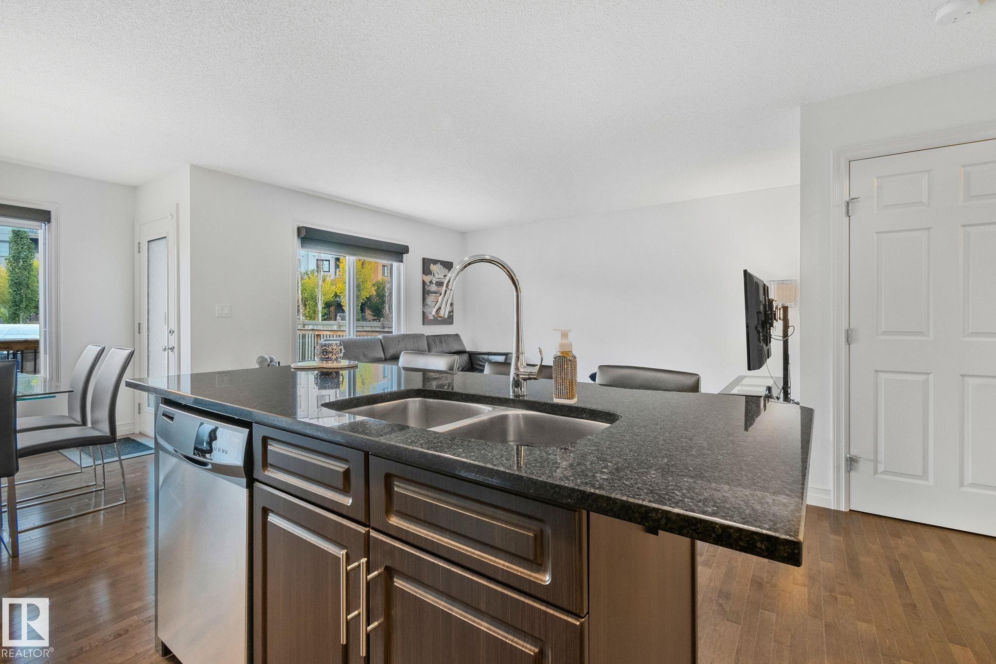 Photo 6 at 13410 166 Avenue NW, Carlton, Edmonton