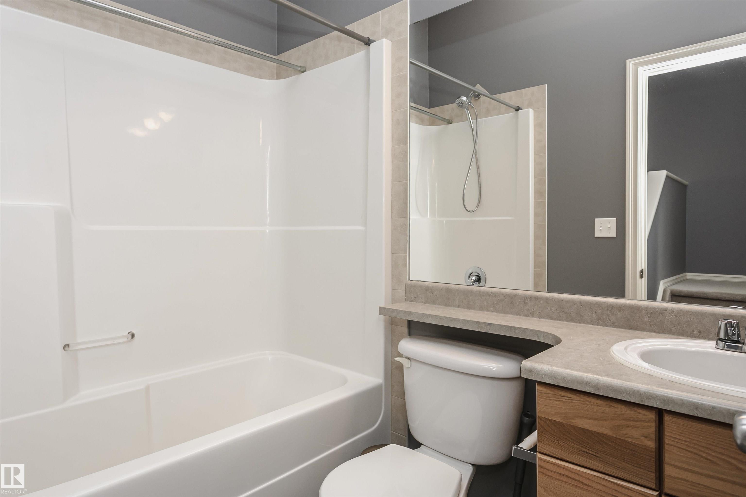 Photo 35 at 125 Rue Masson, Montalet, Beaumont