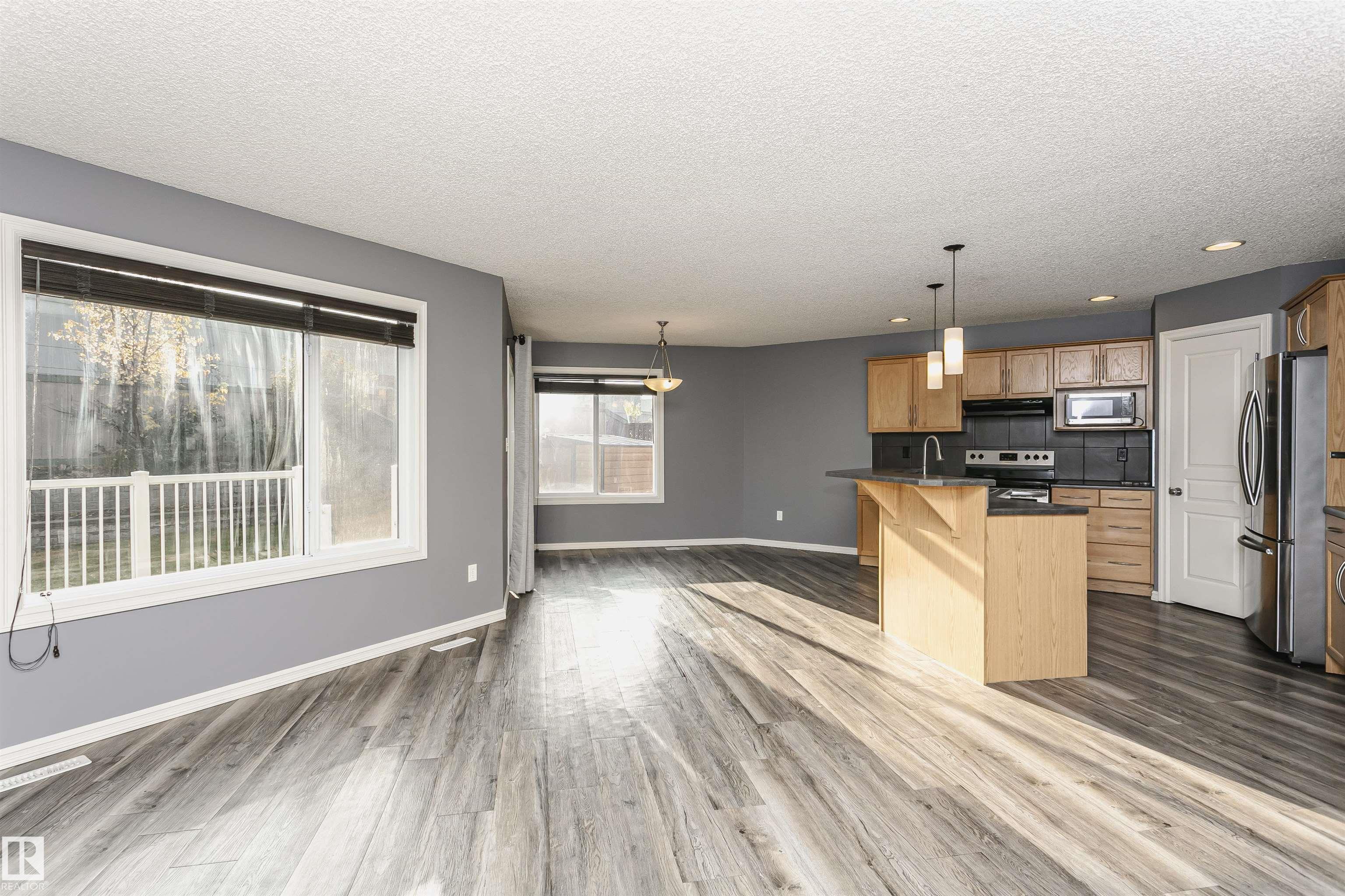 Photo 5 at 125 Rue Masson, Montalet, Beaumont