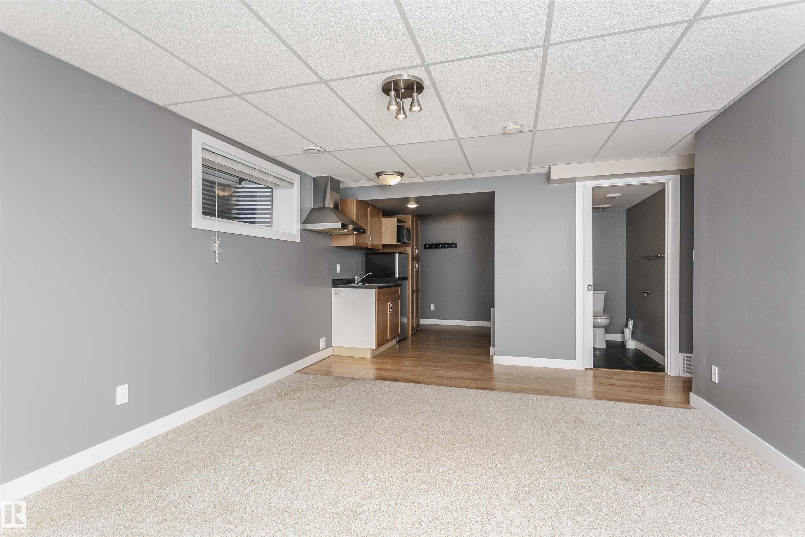 Photo 43 at 125 Rue Masson, Montalet, Beaumont