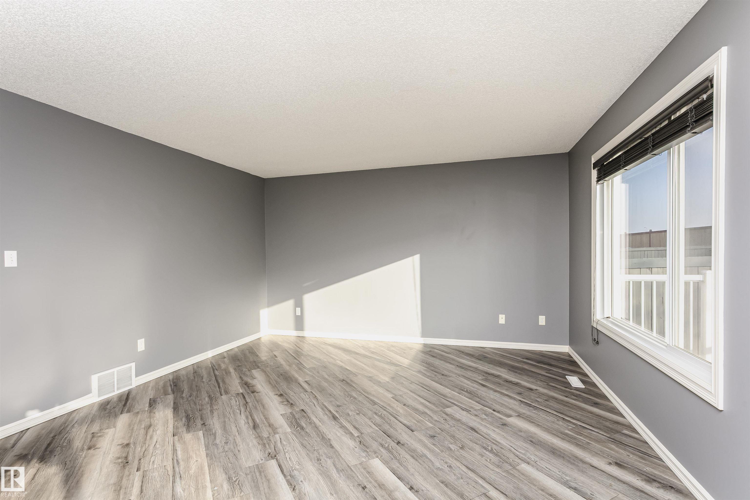 Photo 6 at 125 Rue Masson, Montalet, Beaumont