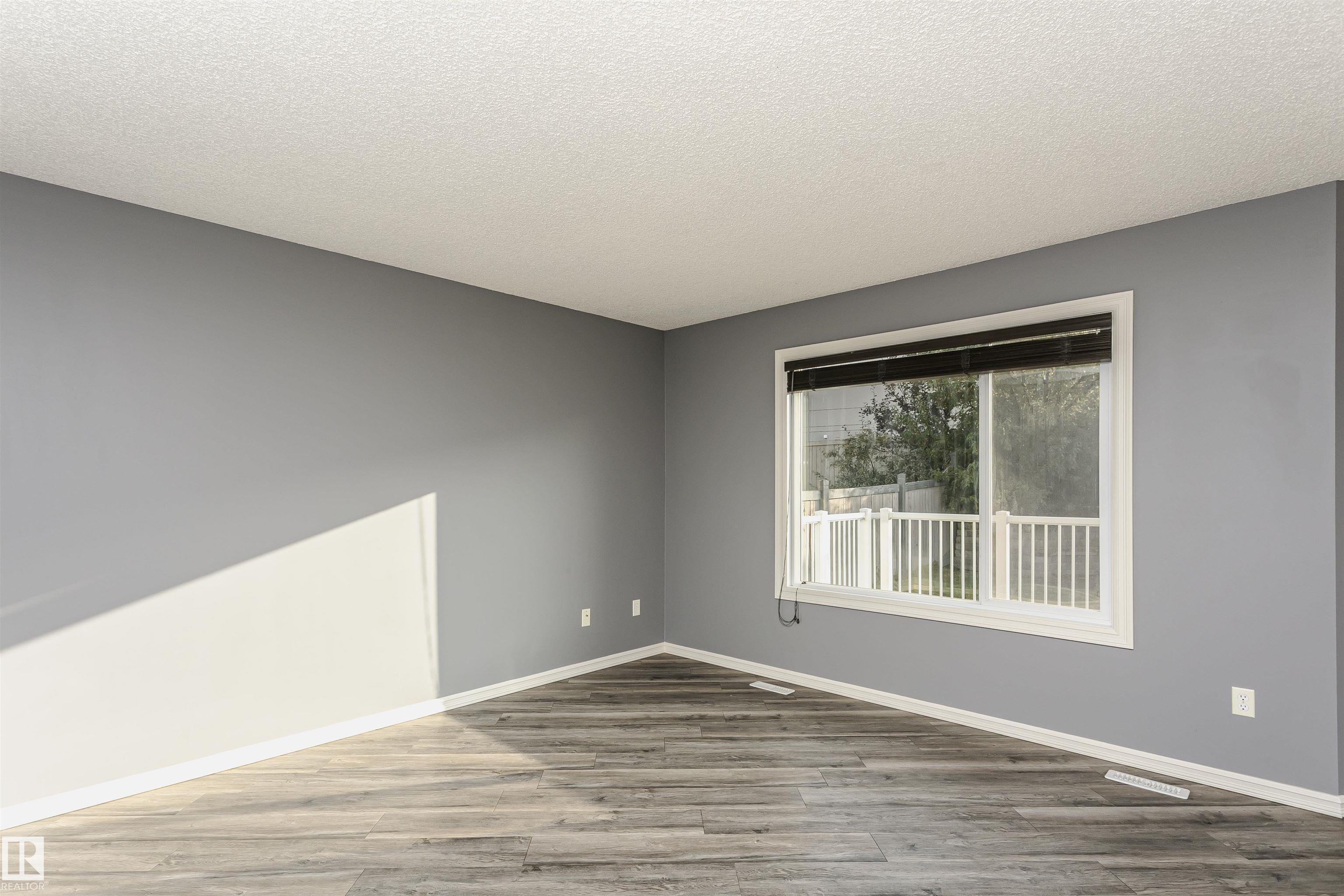 Photo 7 at 125 Rue Masson, Montalet, Beaumont