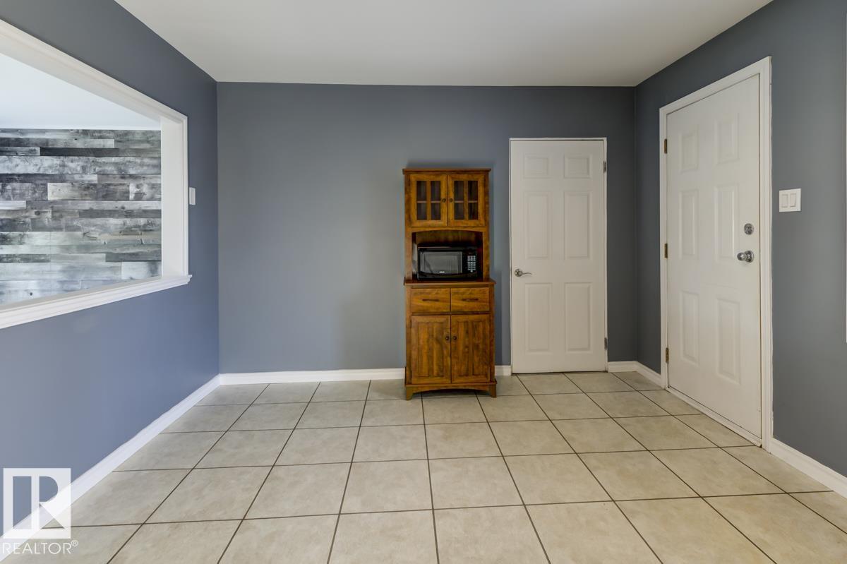 Photo 19 at 10971 159 Street NW, Mayfield, Edmonton