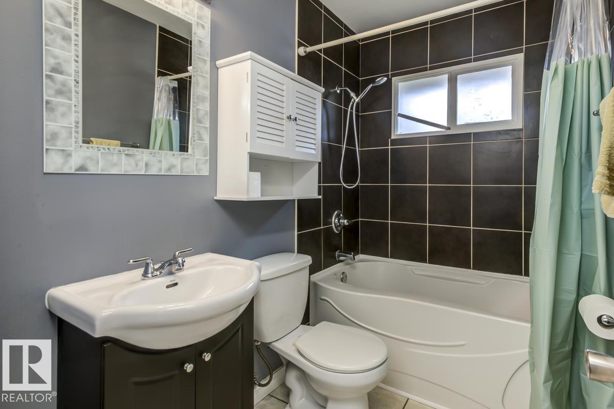 Photo 35 at 10971 159 Street NW, Mayfield, Edmonton