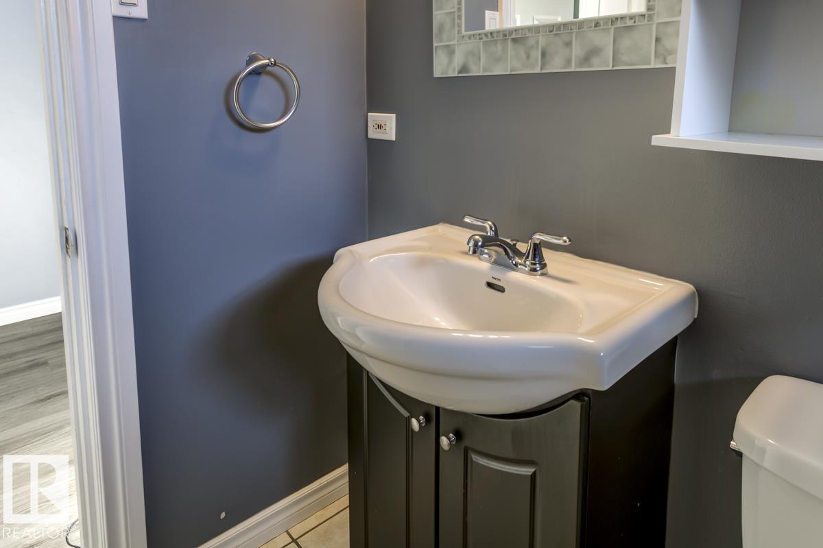 Photo 38 at 10971 159 Street NW, Mayfield, Edmonton