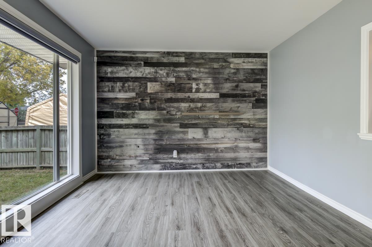 Photo 7 at 10971 159 Street NW, Mayfield, Edmonton
