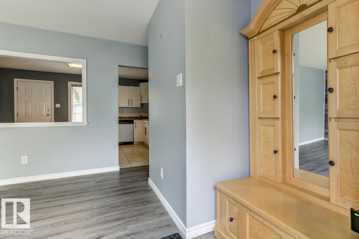 Photo 10 at 10971 159 Street NW, Mayfield, Edmonton