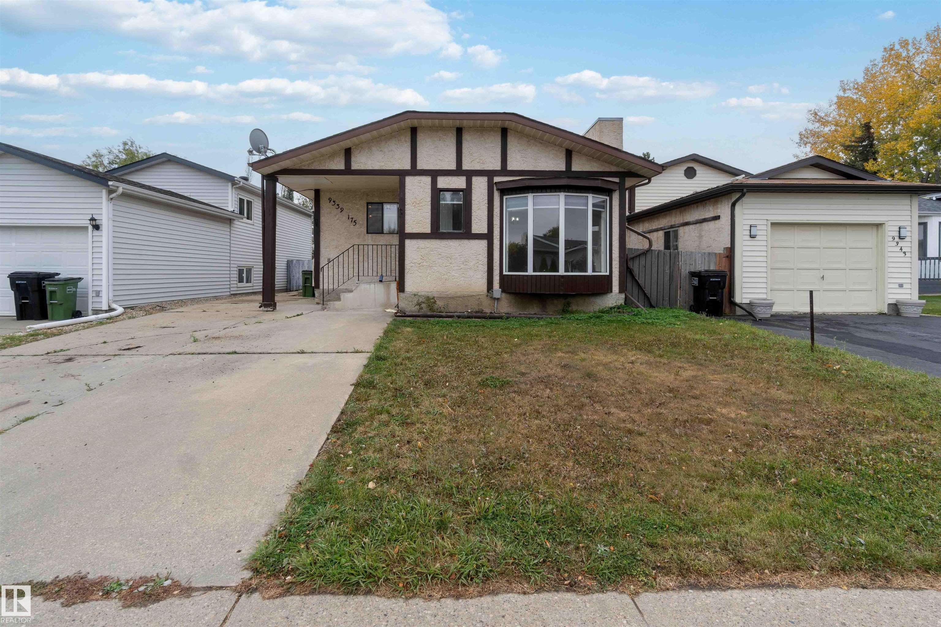 Photo 36 at 9339 175 Avenue NW, Lago Lindo, Edmonton