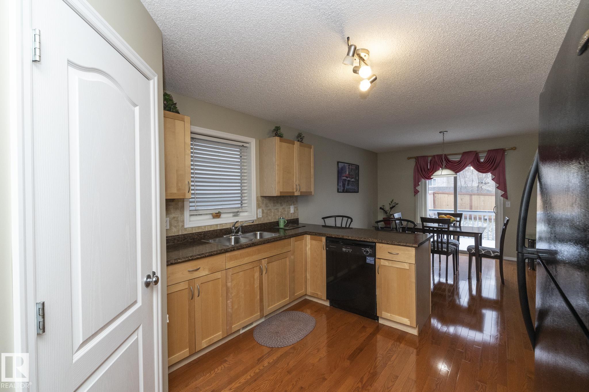 Photo 10 at 3528 22 Street NW, Wild Rose, Edmonton