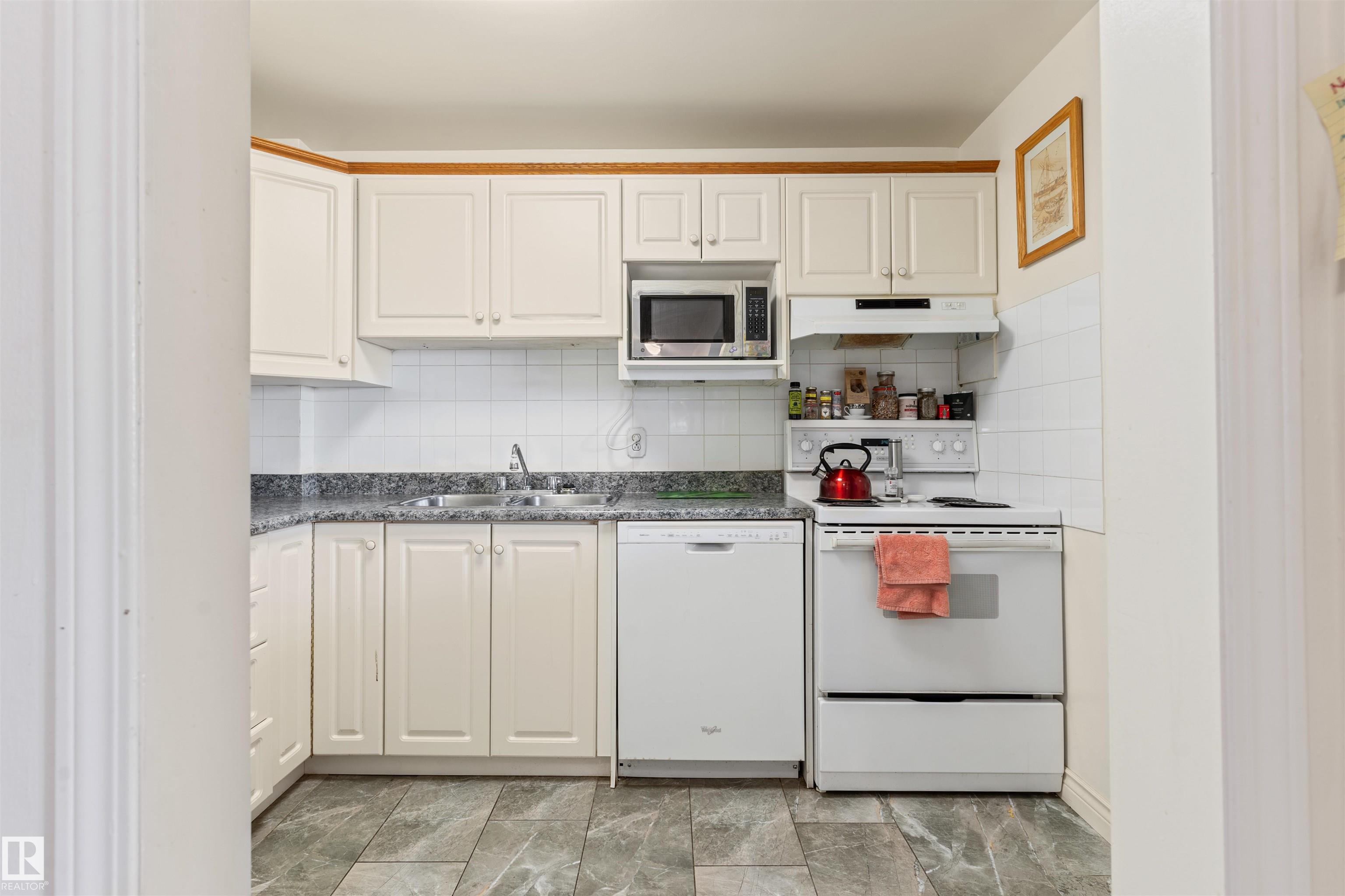 Photo 4 at 104 - 7816 106 Avenue NW, Forest Heights, Edmonton