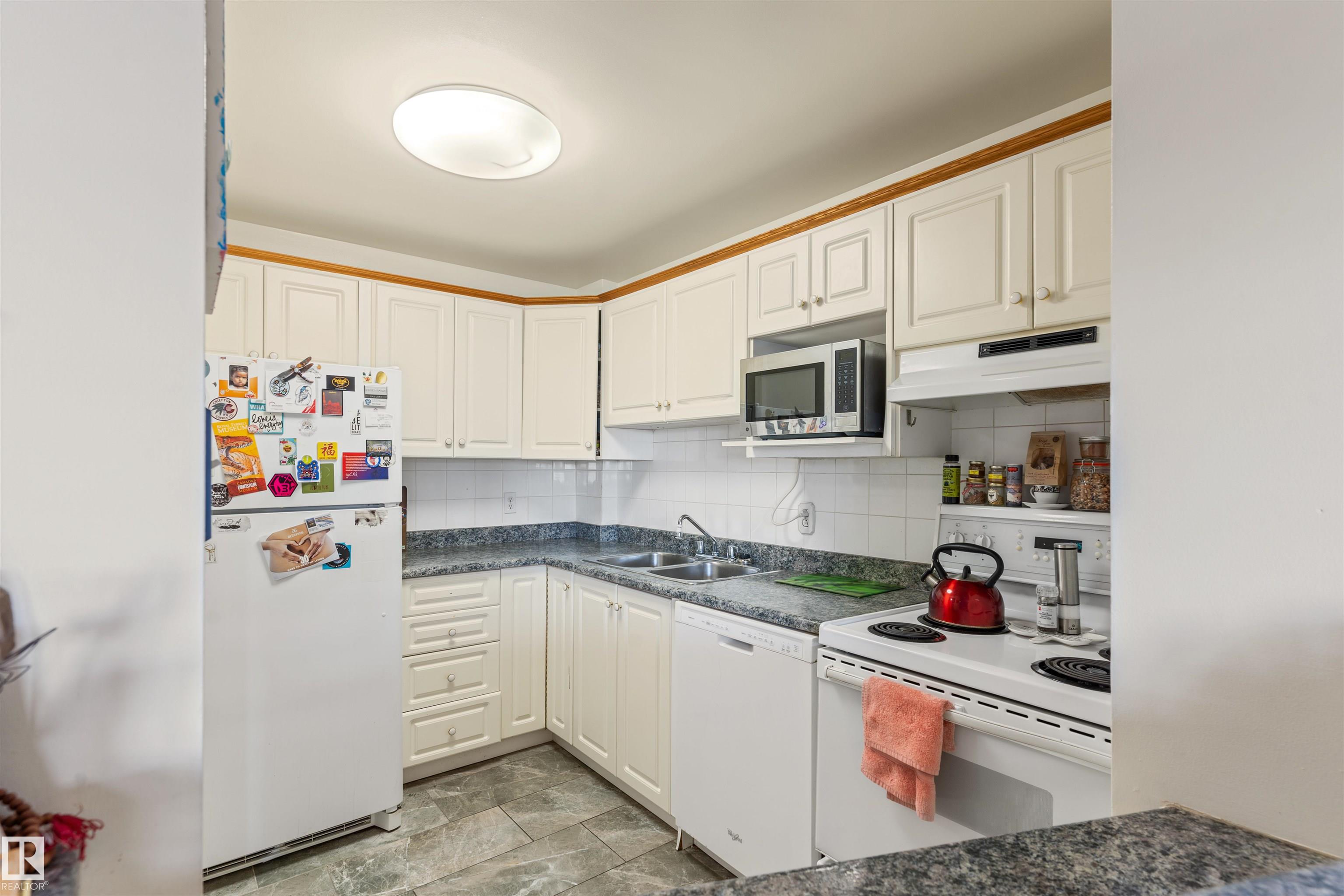 Photo 7 at 104 - 7816 106 Avenue NW, Forest Heights, Edmonton