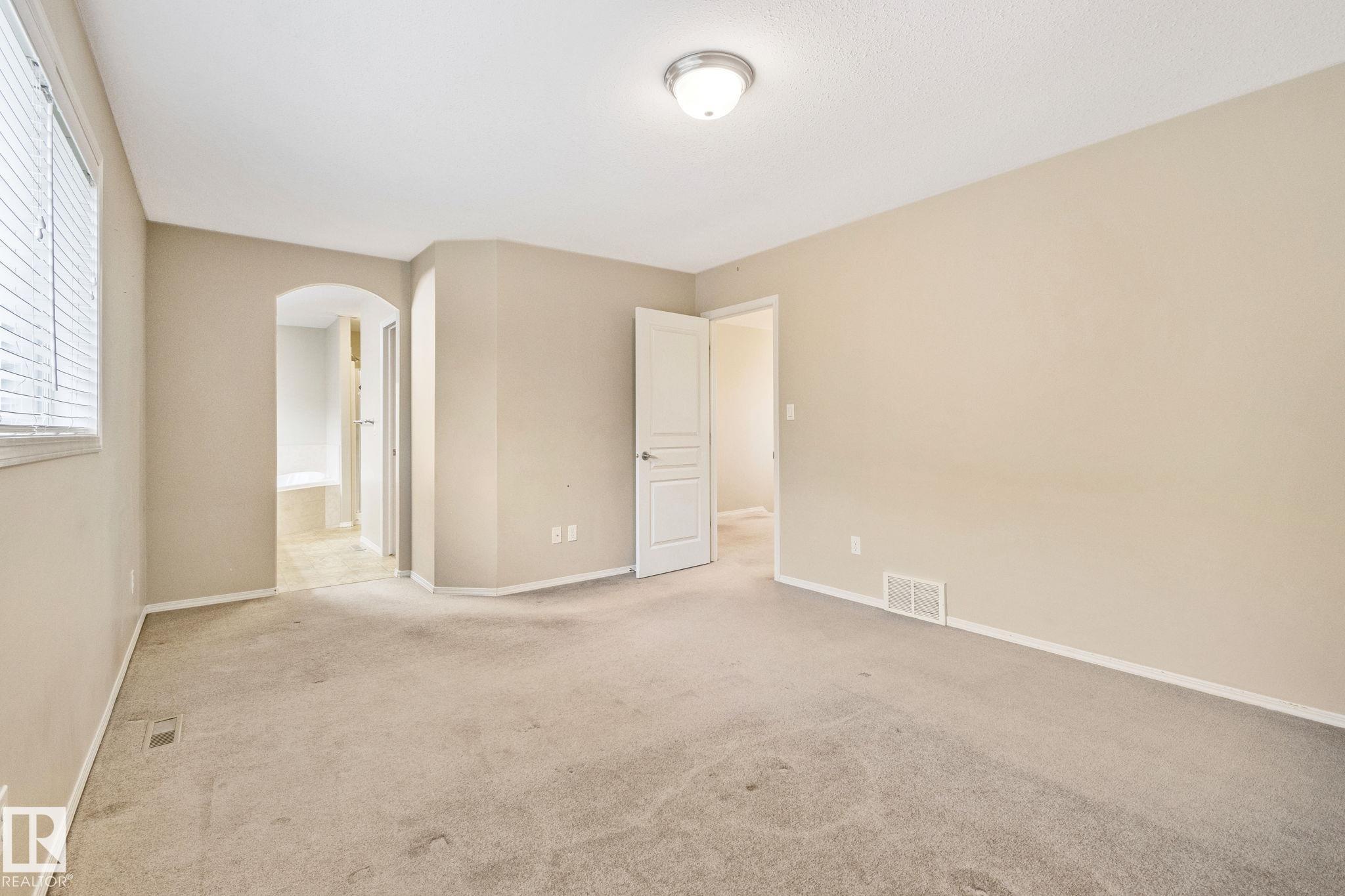 Photo 23 at 61 Rue Monette, Montalet, Beaumont