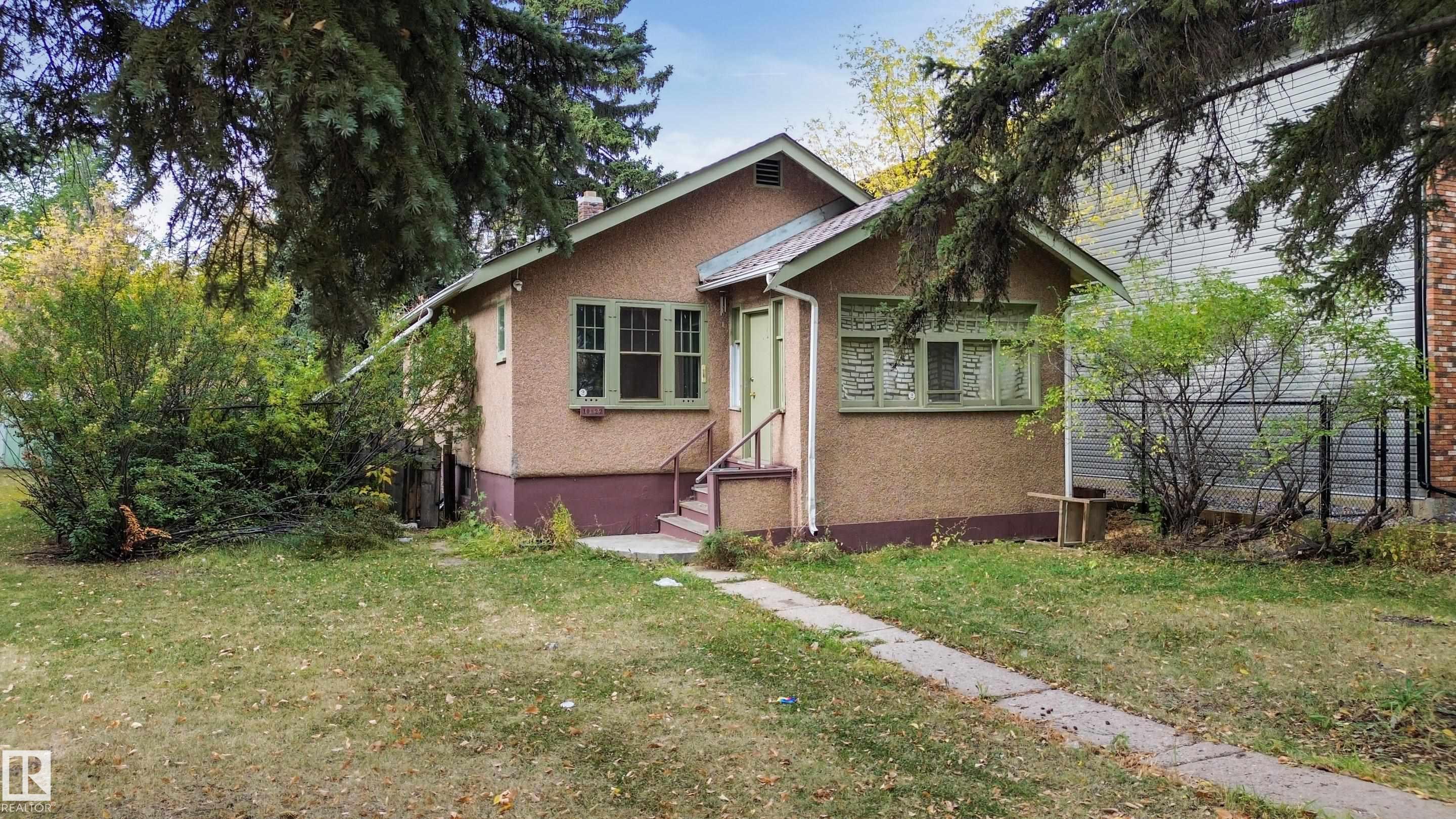 Photo 2 at 10822 107 Street NW, Central Mcdougall, Edmonton
