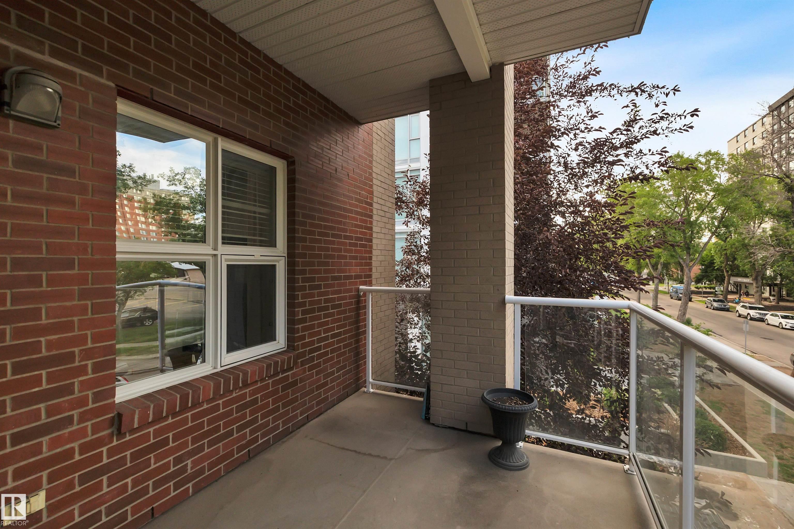 Photo 23 at 201 - 9910 111 Street NW, Wîhkwêntôwin, Edmonton