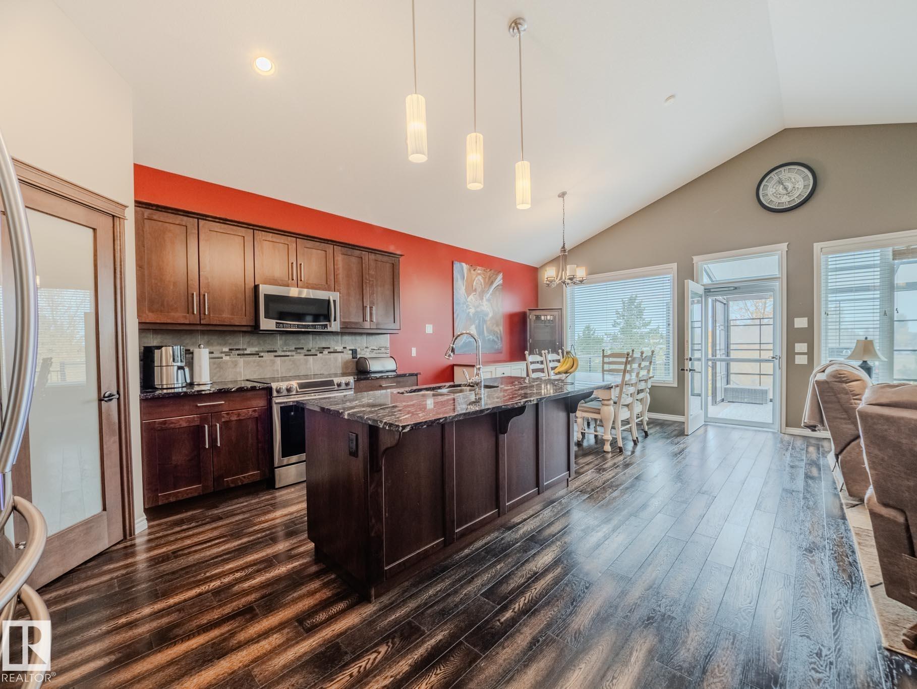 Photo 5 at 172 Mcdowell Wynd, Meadowview Park, Leduc