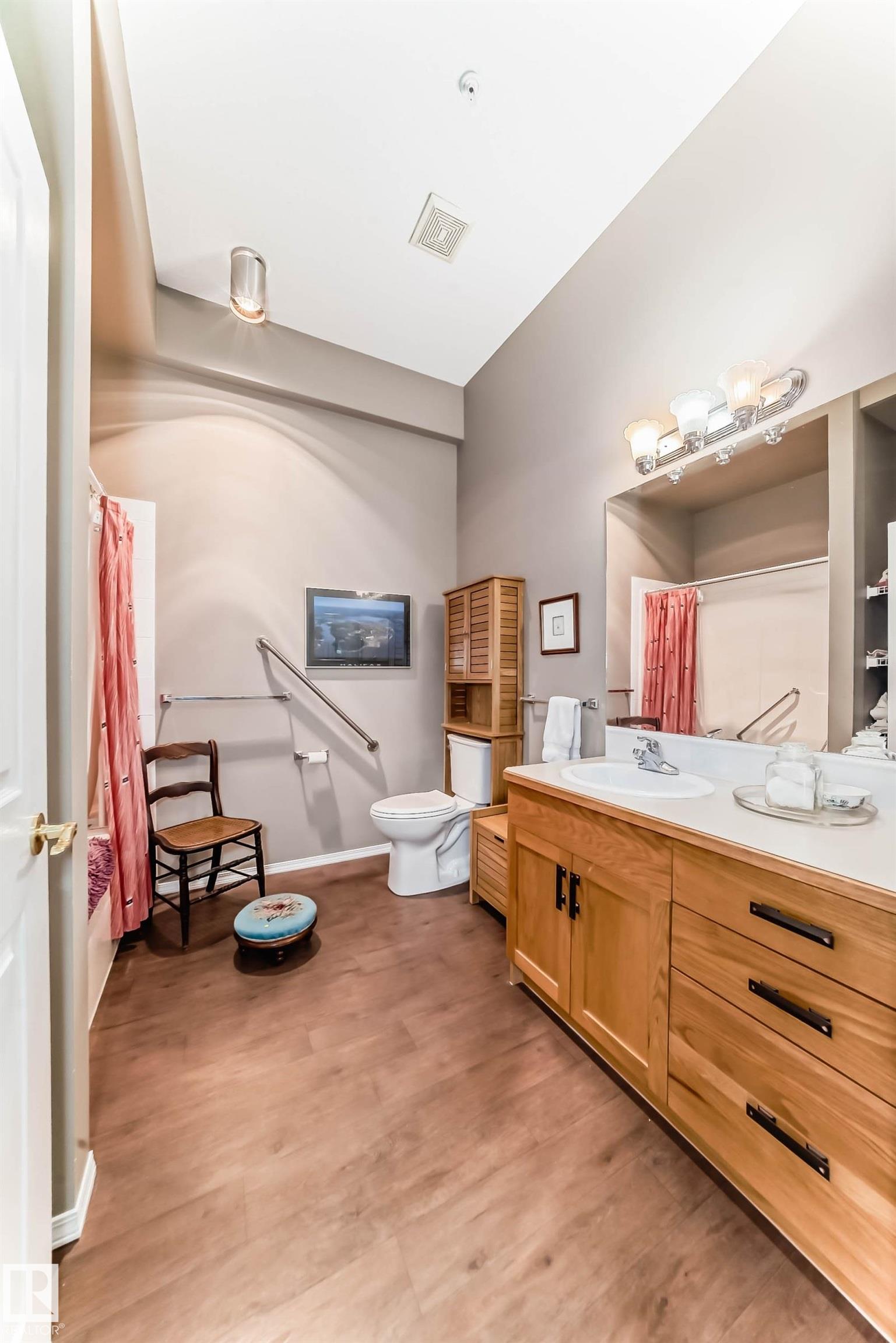 Photo 18 at 134 - 78 Mckenney Avenue, Mission, St. Albert