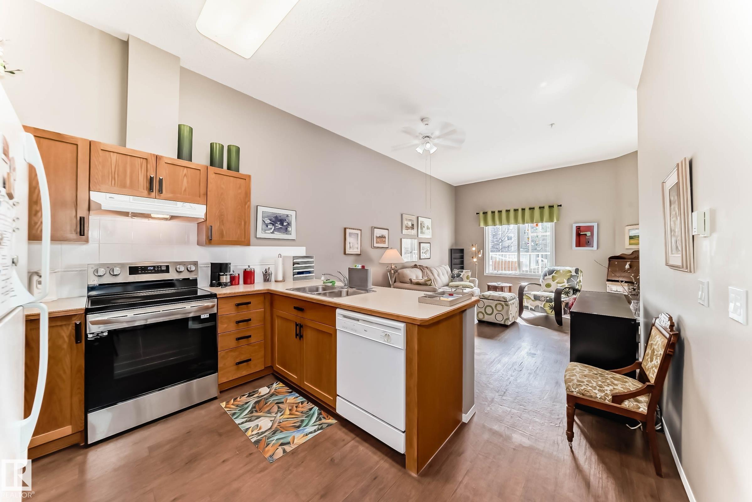 Photo 3 at 134 - 78 Mckenney Avenue, Mission, St. Albert