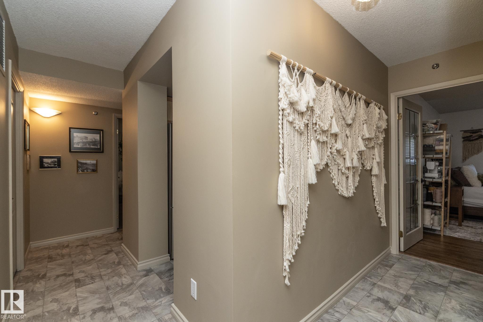 Photo 11 at 205 - 10130 114 Street NW, Wîhkwêntôwin, Edmonton