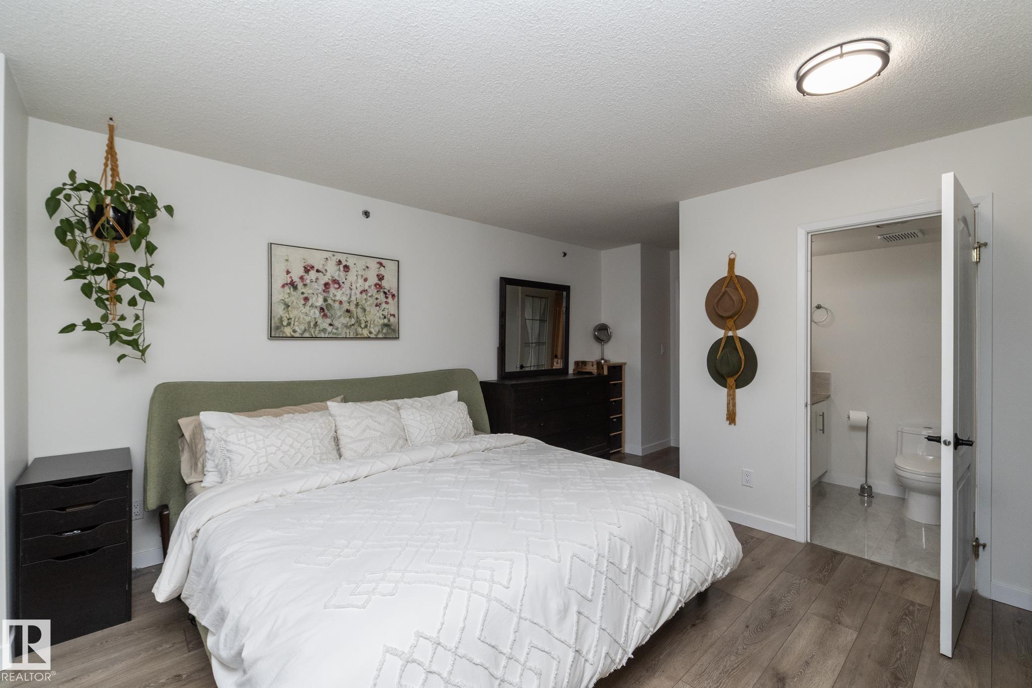 Photo 20 at 205 - 10130 114 Street NW, Wîhkwêntôwin, Edmonton