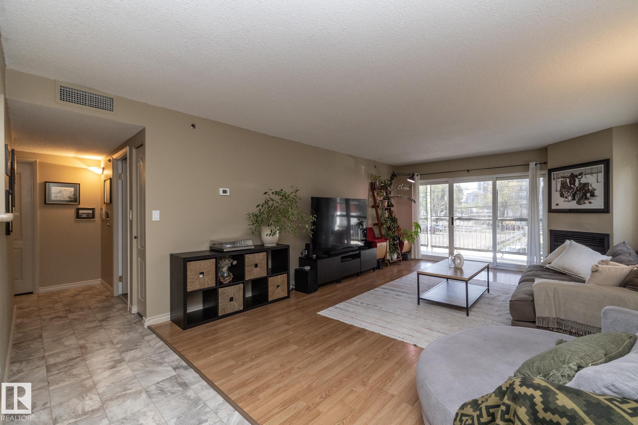Photo 29 at 205 - 10130 114 Street NW, Wîhkwêntôwin, Edmonton