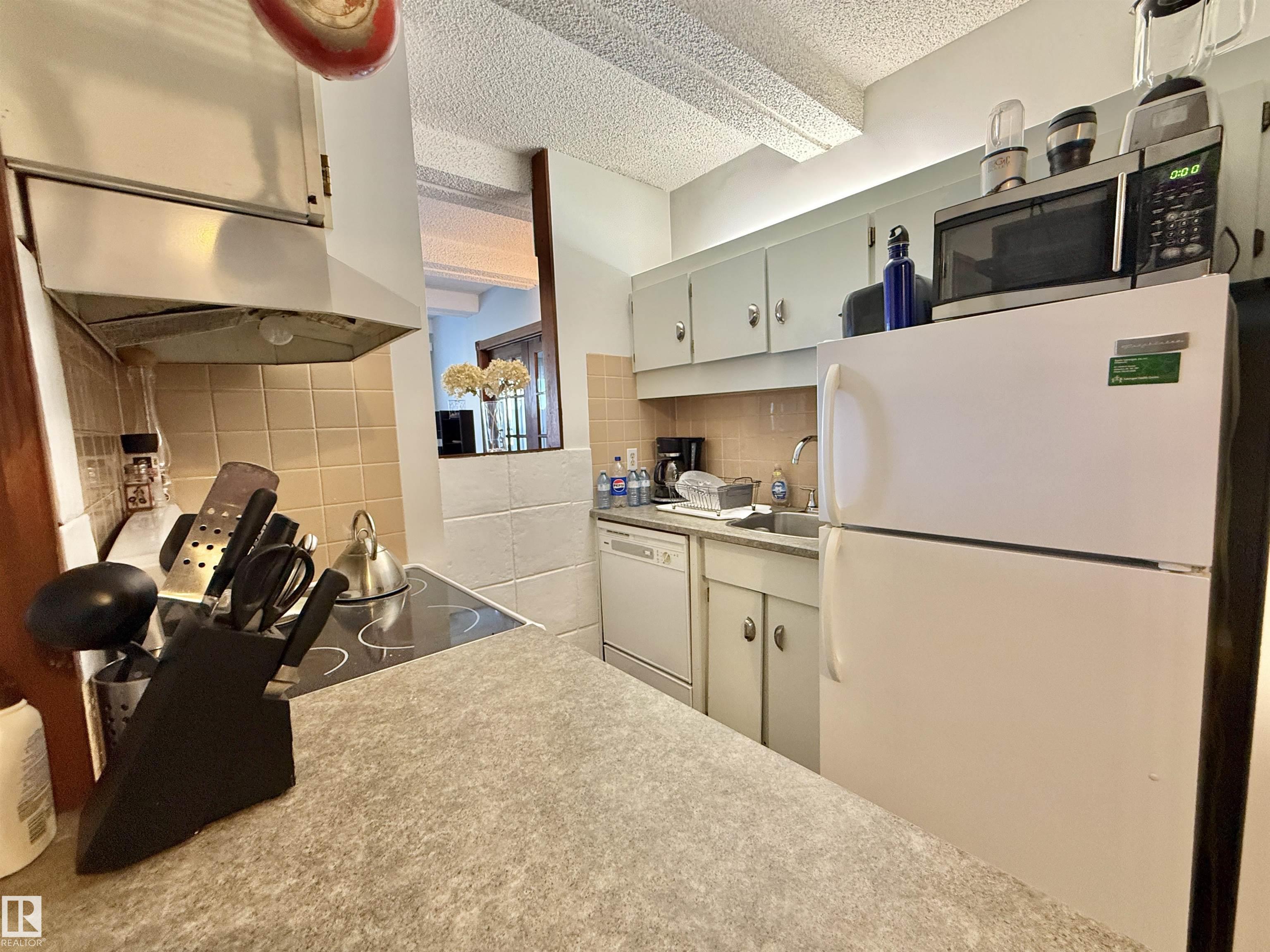 Photo 15 at 712 - 9918 101 Street NW, Downtown, Edmonton