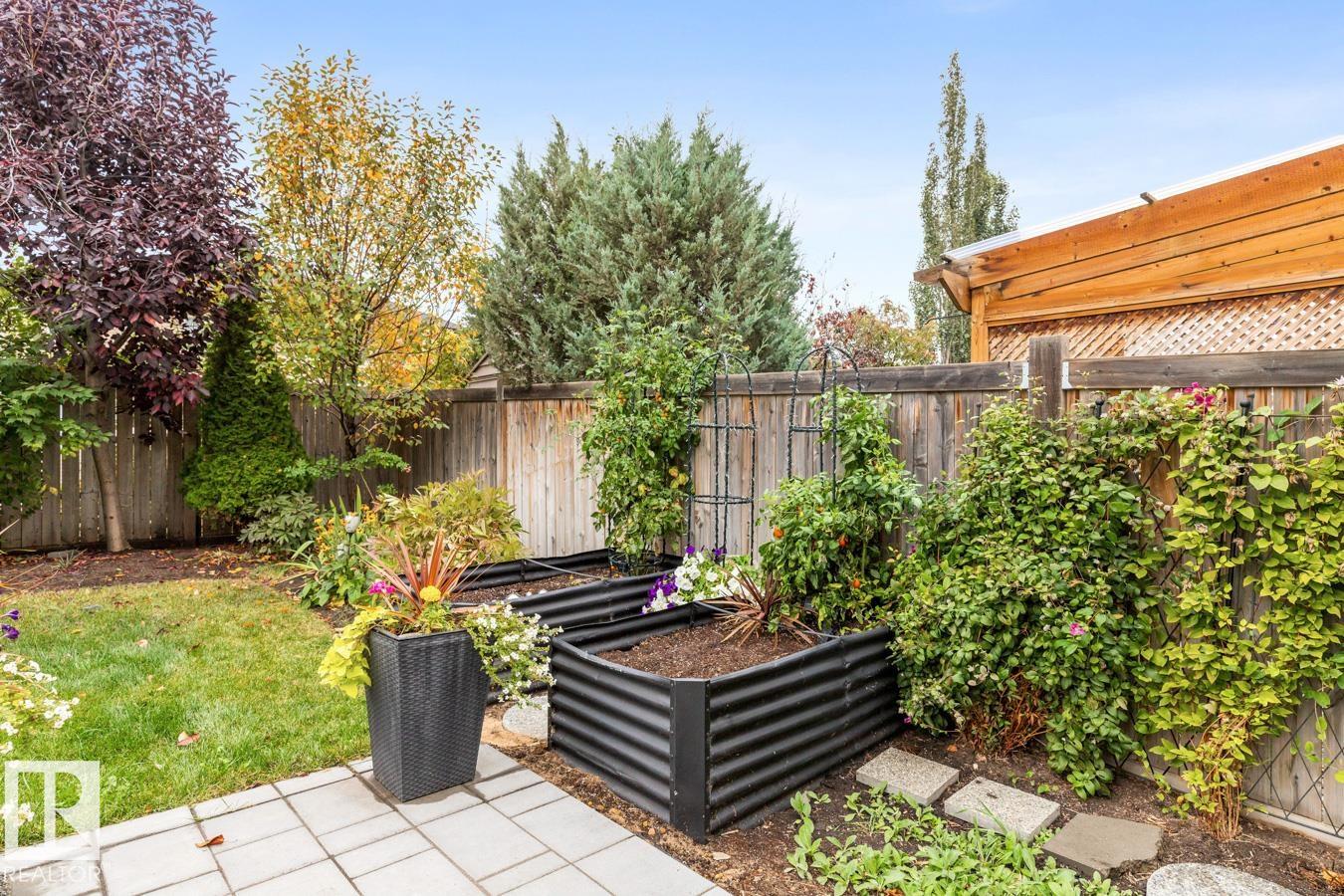 Photo 44 at 7243 Essex Way, Emerald Hills, Sherwood Park