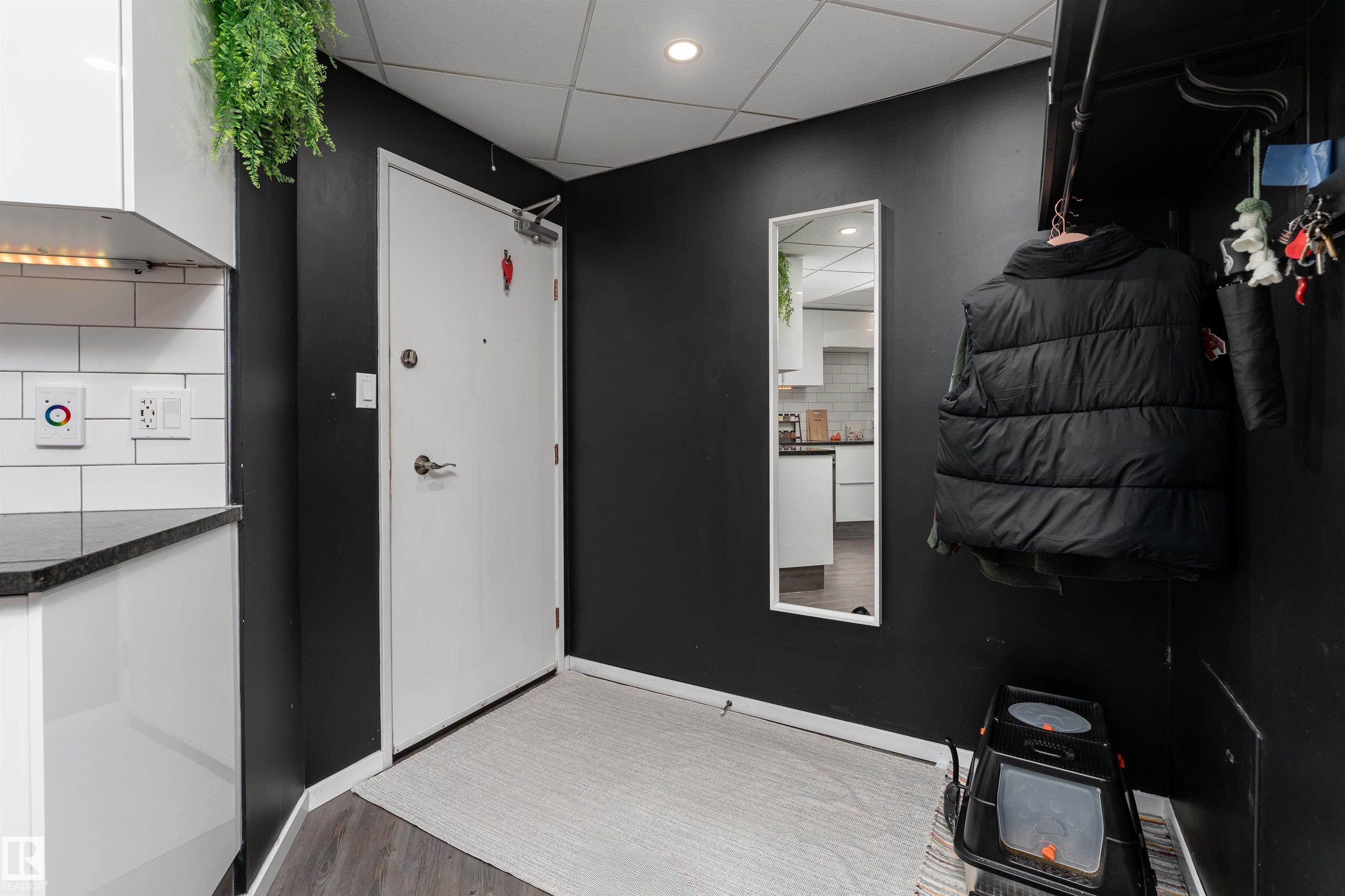 Photo 2 at 508 - 10045 117 Street NW, Wîhkwêntôwin, Edmonton