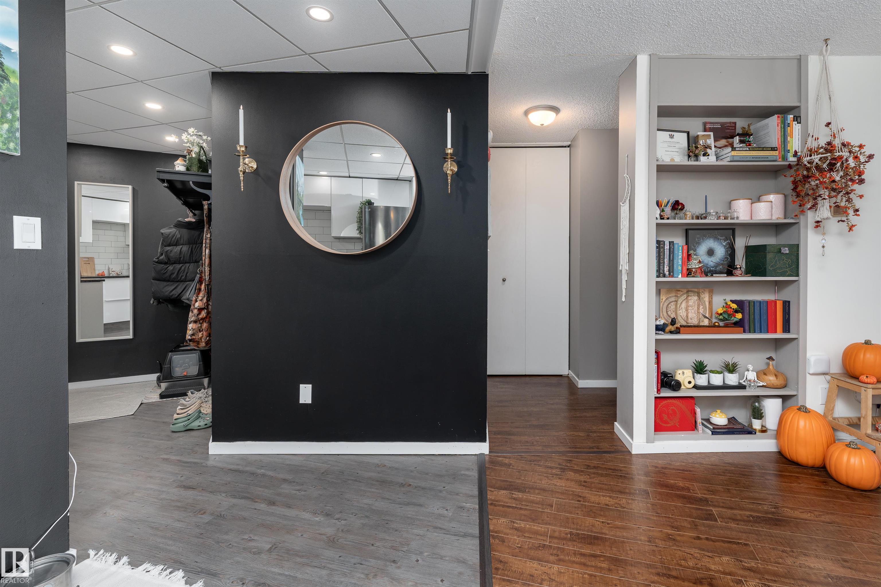 Photo 6 at 508 - 10045 117 Street NW, Wîhkwêntôwin, Edmonton