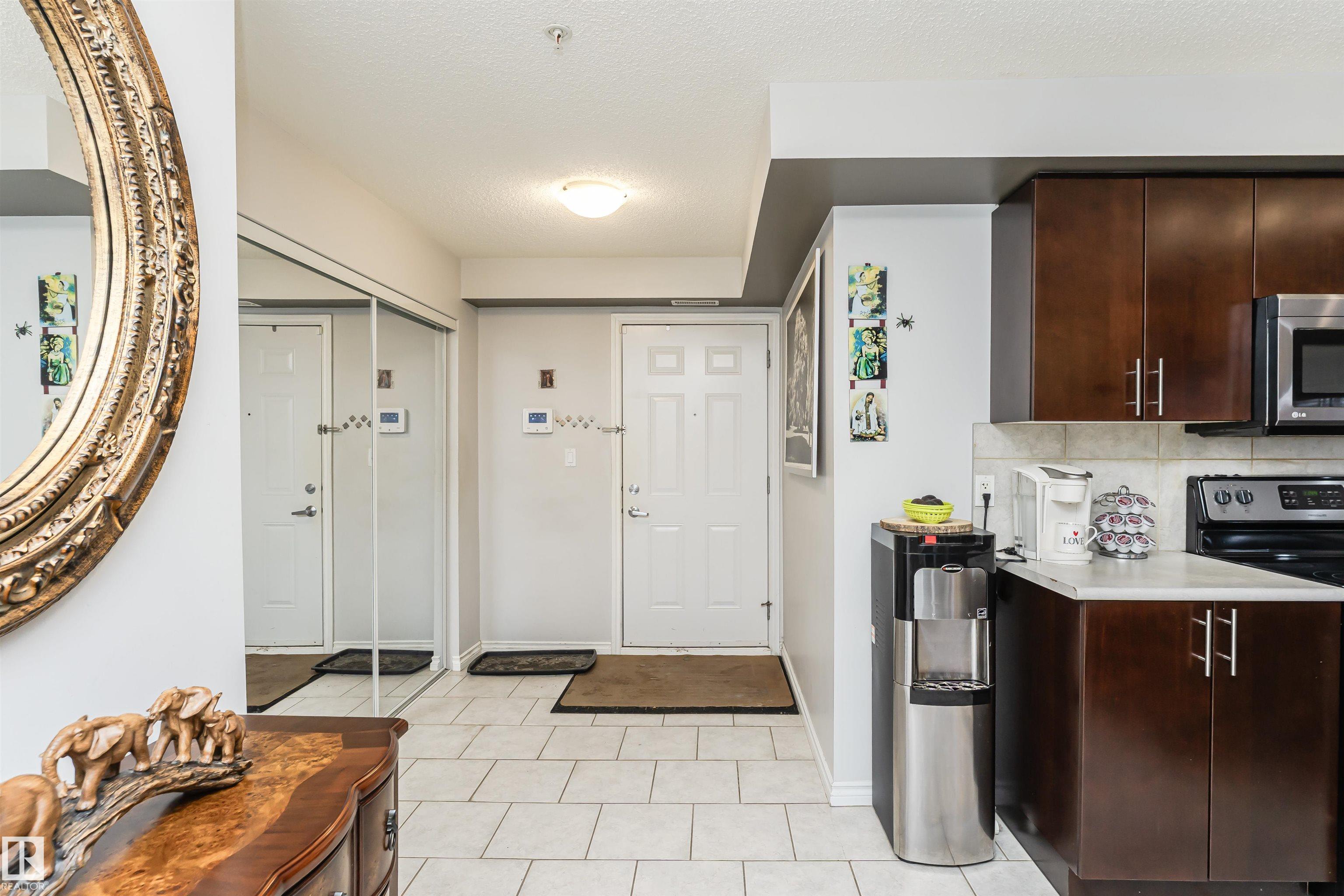Photo 7 at 107 - 10118 106 Avenue NW, Central Mcdougall, Edmonton