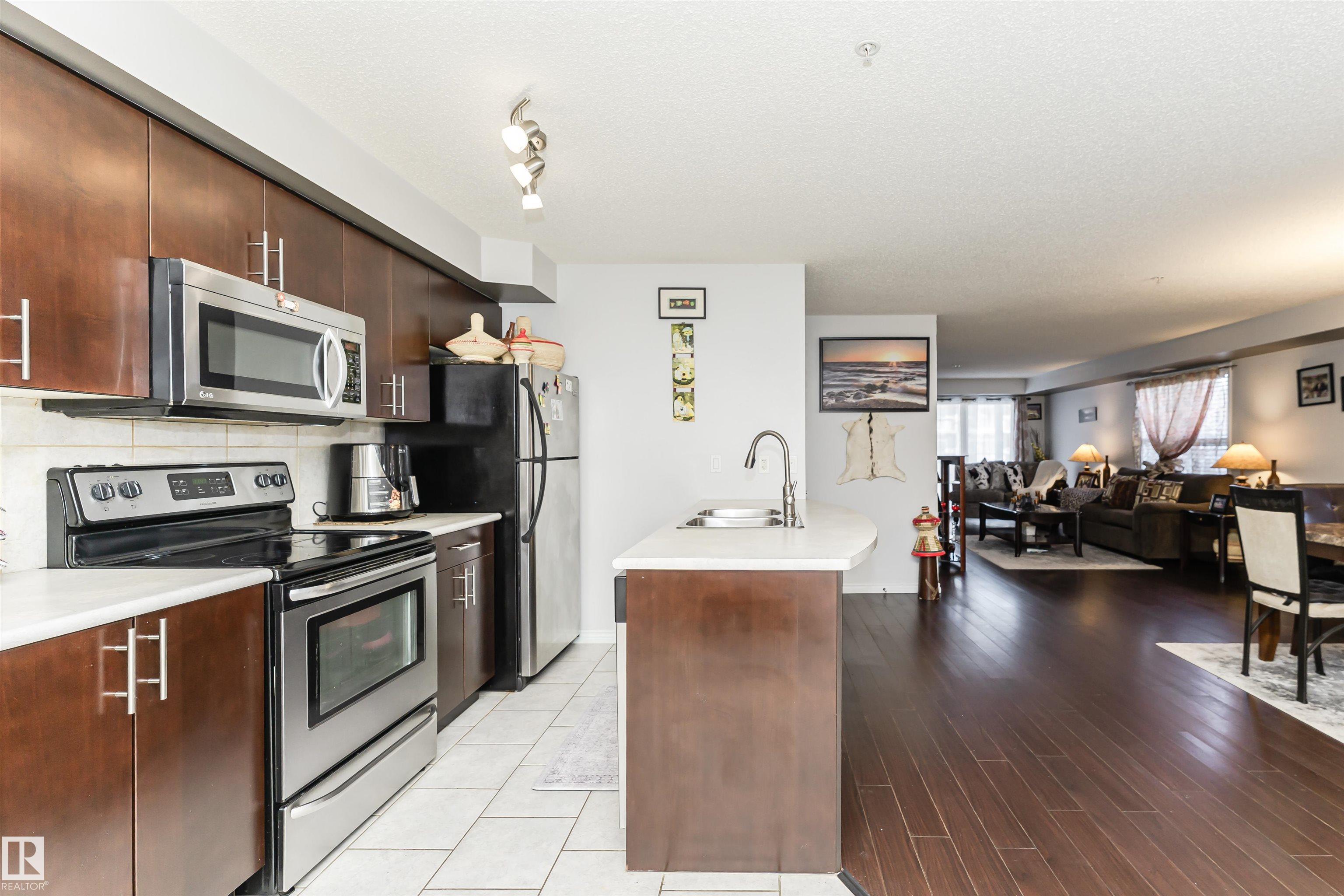 Photo 9 at 107 - 10118 106 Avenue NW, Central Mcdougall, Edmonton