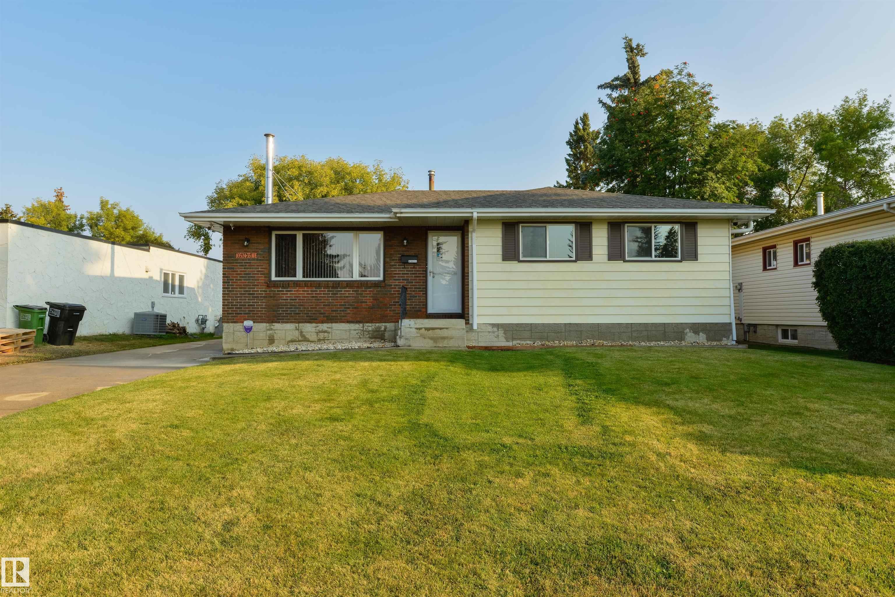 Photo 2 at 10524 35 Avenue NW, Duggan, Edmonton