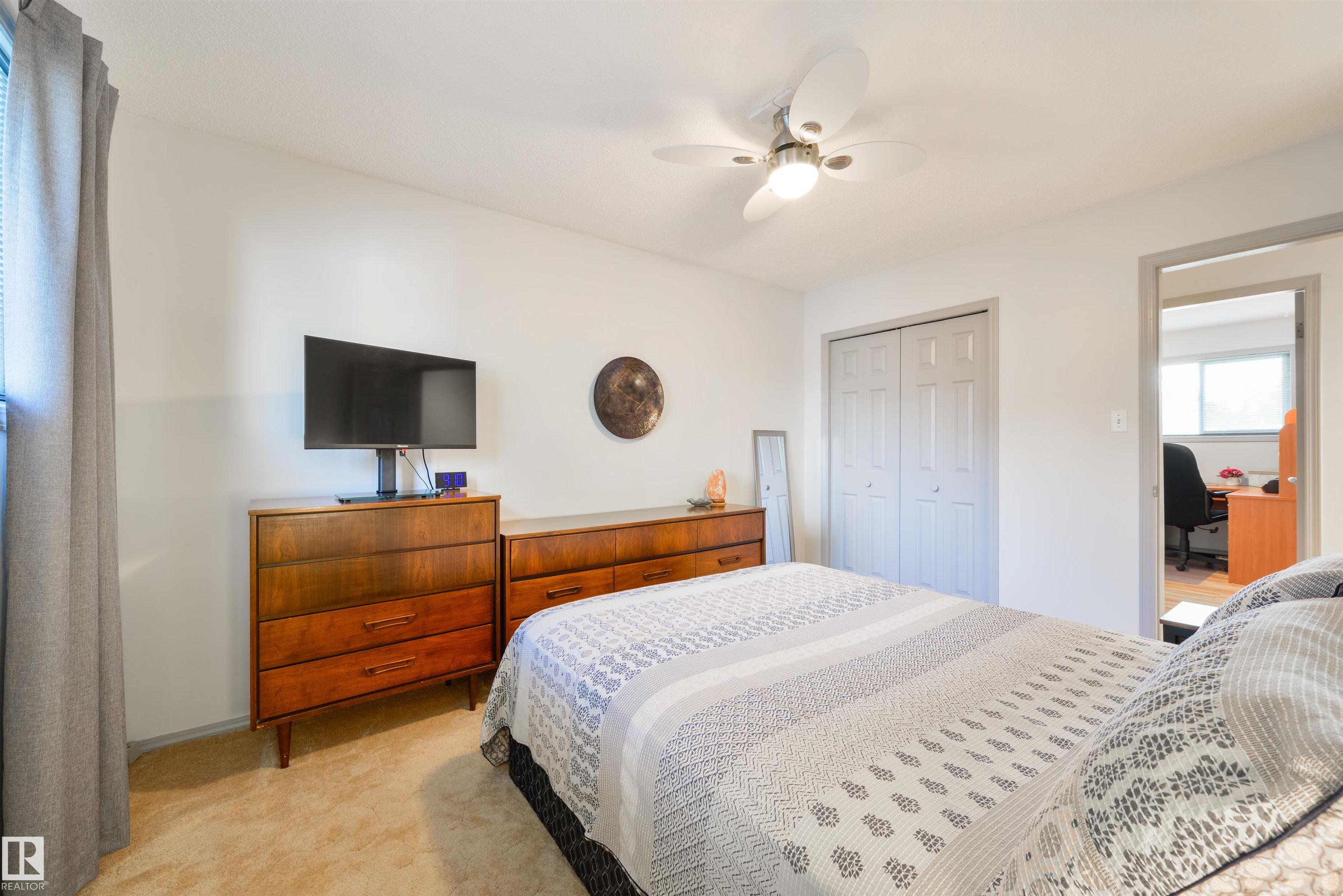 Photo 13 at 10524 35 Avenue NW, Duggan, Edmonton