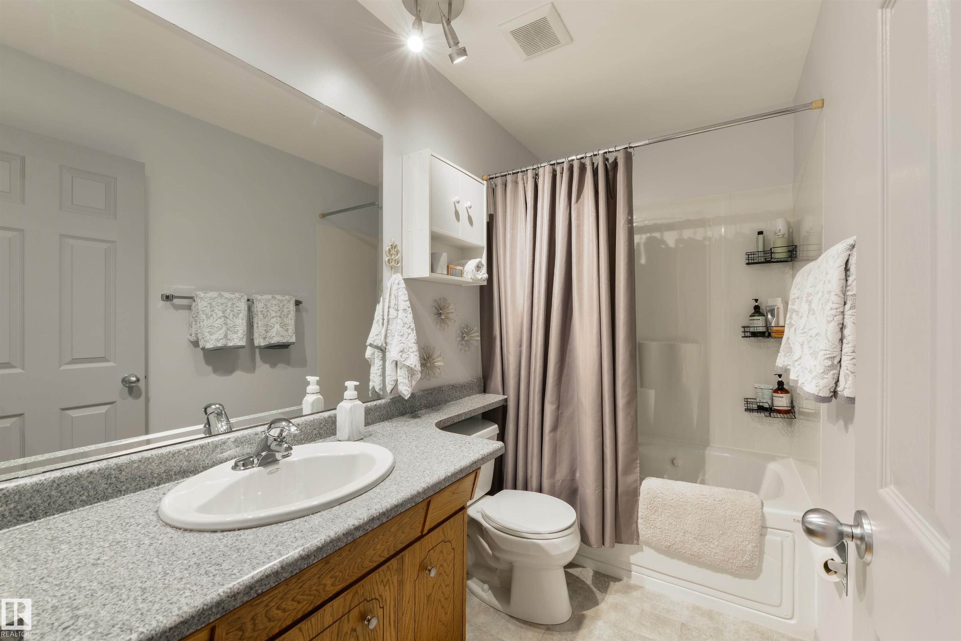 Photo 18 at 10524 35 Avenue NW, Duggan, Edmonton