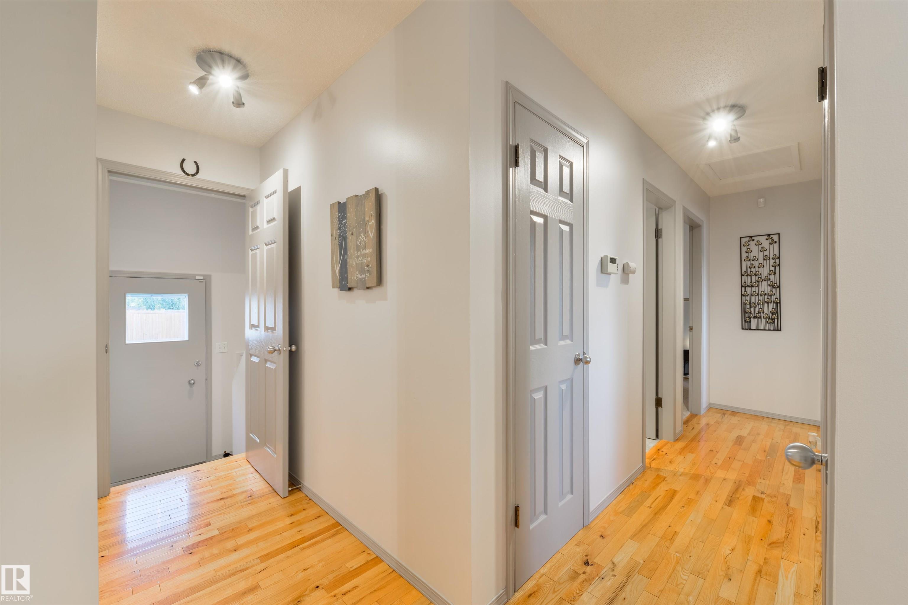 Photo 19 at 10524 35 Avenue NW, Duggan, Edmonton