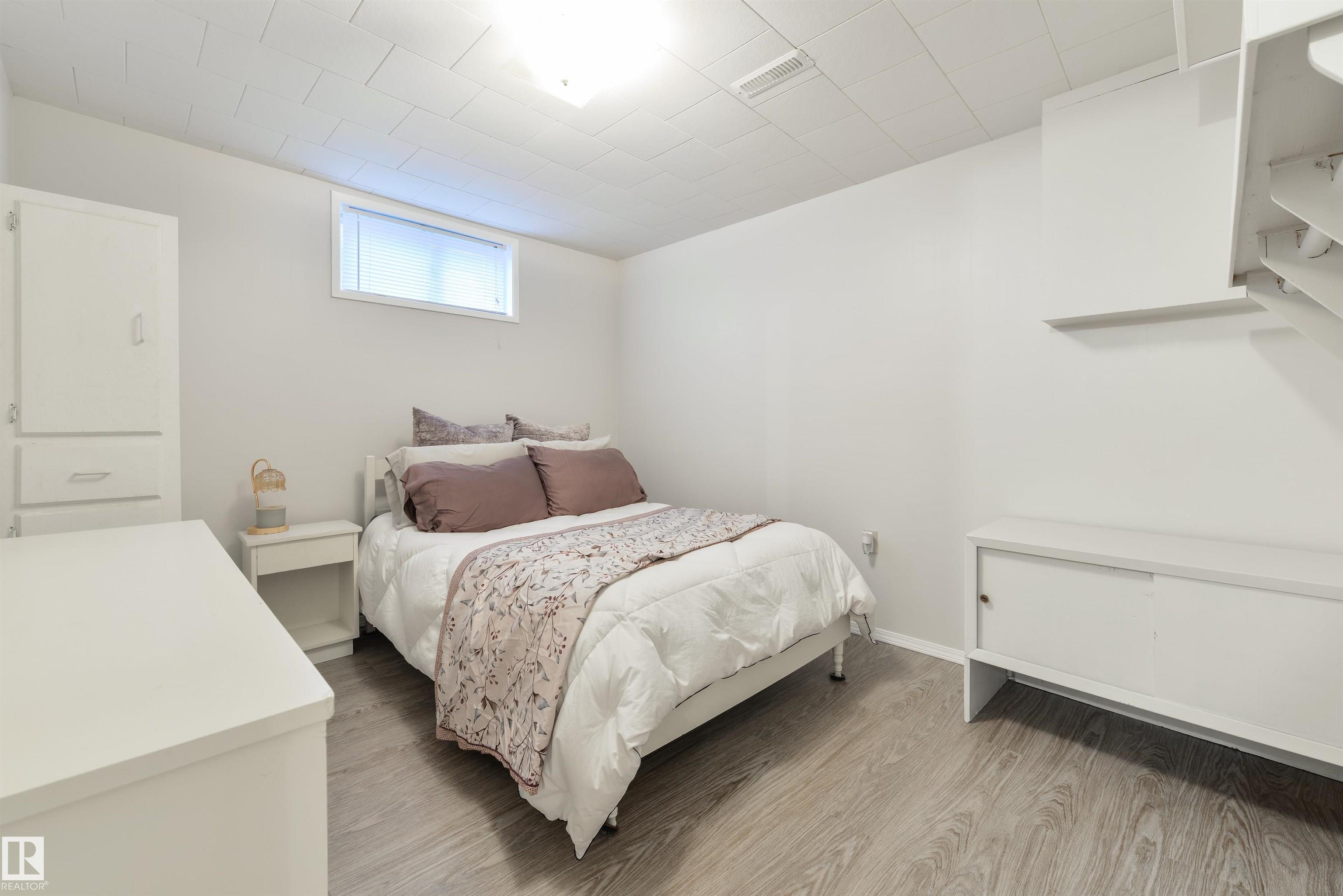 Photo 23 at 10524 35 Avenue NW, Duggan, Edmonton