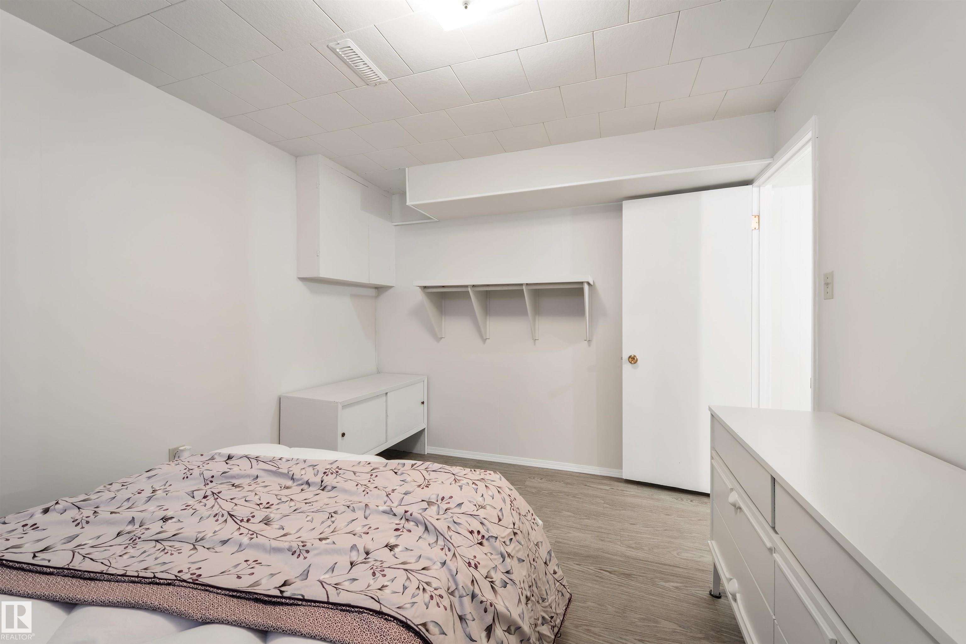 Photo 24 at 10524 35 Avenue NW, Duggan, Edmonton